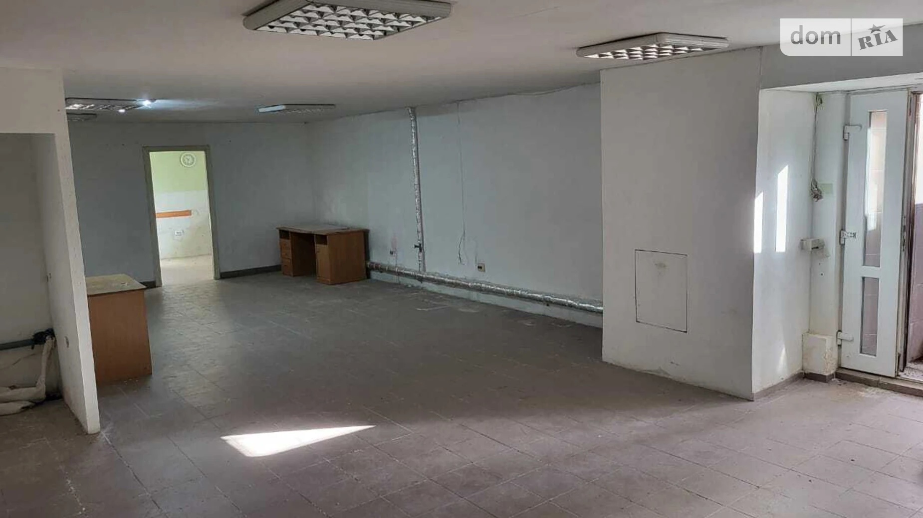 Продається об'єкт сфери послуг 320 кв. м в 9-поверховій будівлі, цена: 160000 $ - фото 4