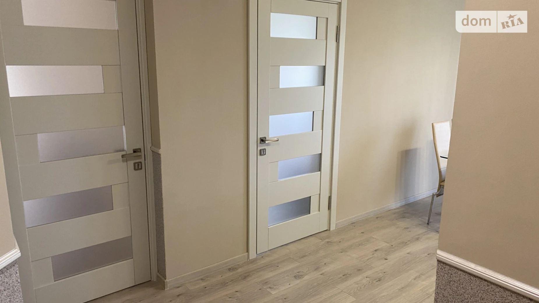 Сдается в аренду 2-комнатная квартира 58 кв. м в, цена: 800 $ - фото 3