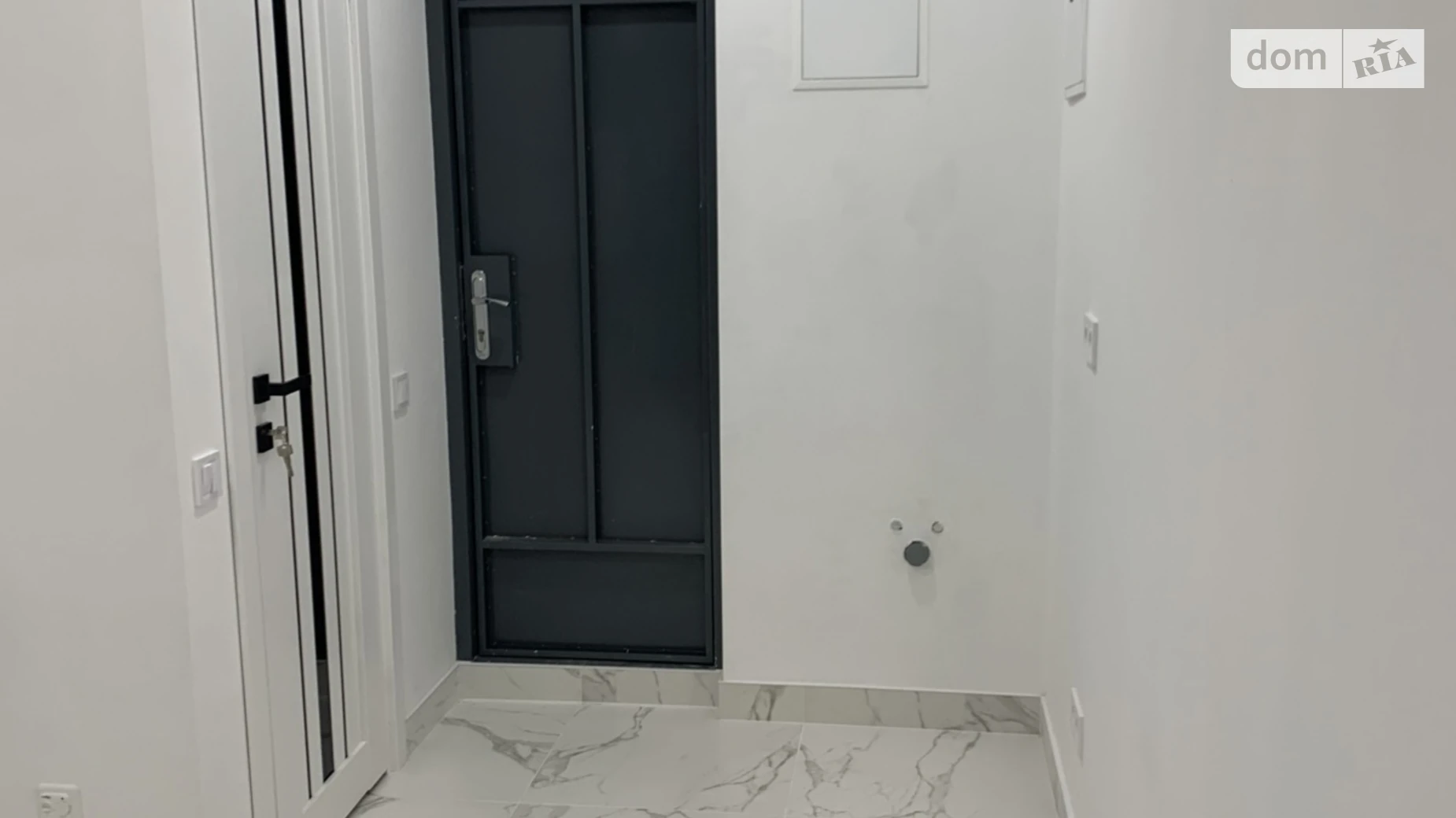 Здається в оренду офіс 14 кв. м в бізнес-центрі, цена: 350 $ - фото 2