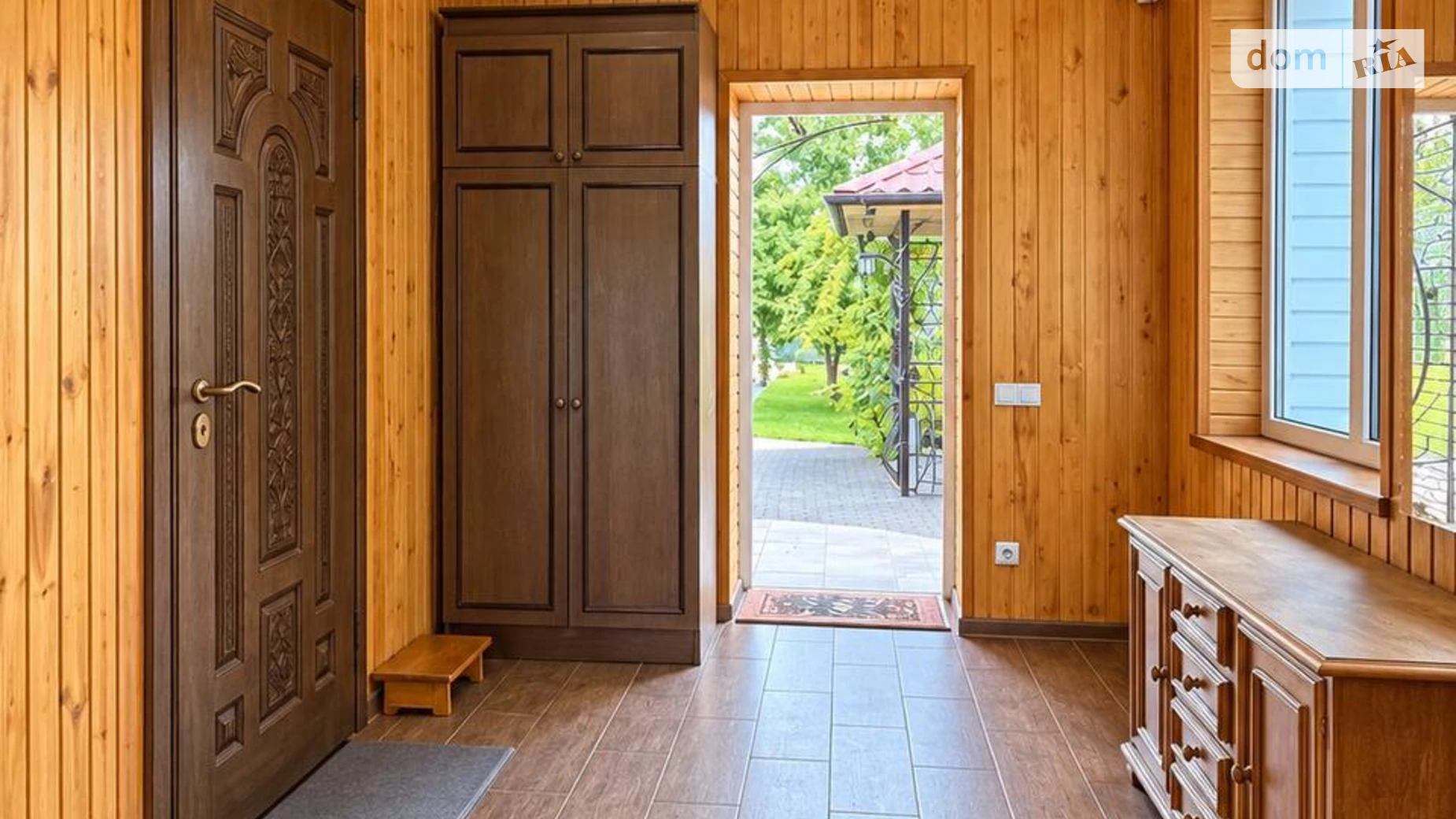 Продается дом на 2 этажа 130 кв. м с садом, цена: 145000 $ - фото 4