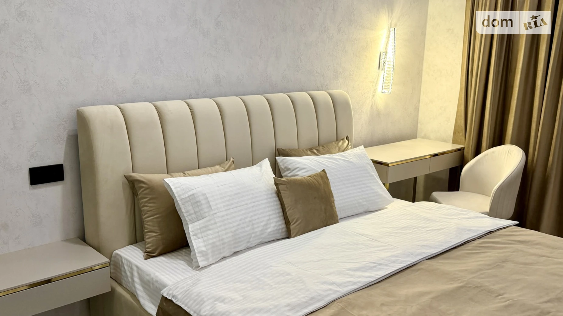 Продается 1-комнатная квартира 43 кв. м в Одессе, ул. Краснова, 1В - фото 2