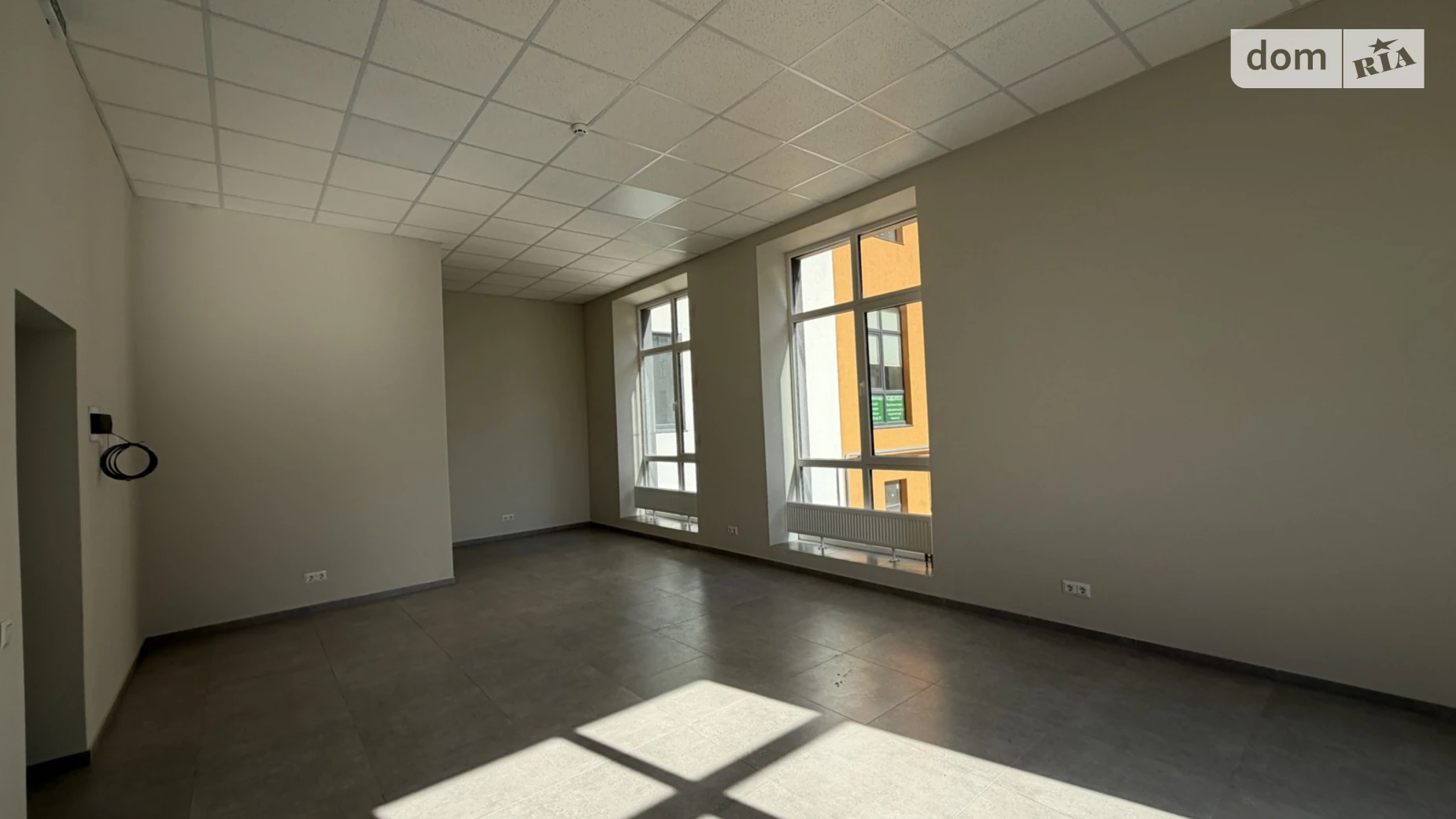Здається в оренду офіс 40 кв. м в бізнес-центрі, цена: 400 $ - фото 3