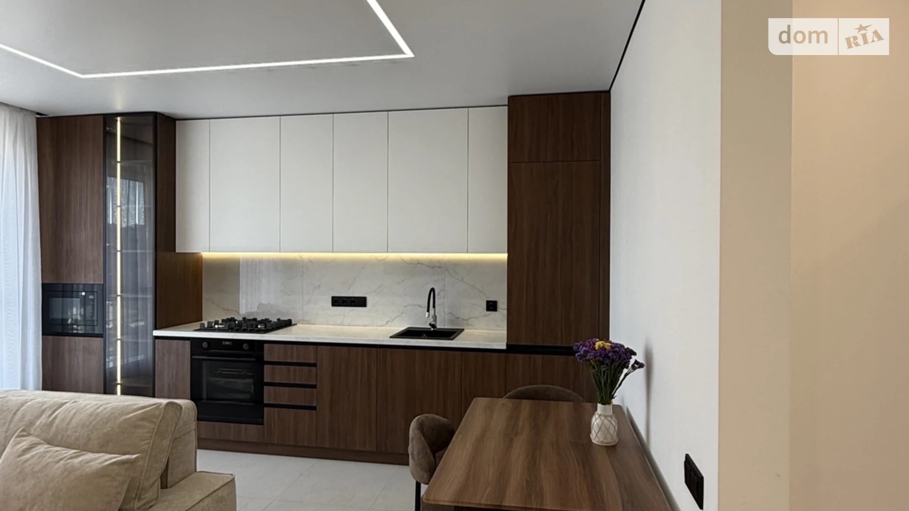 Продается 1-комнатная квартира 49 кв. м в Ивано-Франковске - фото 3