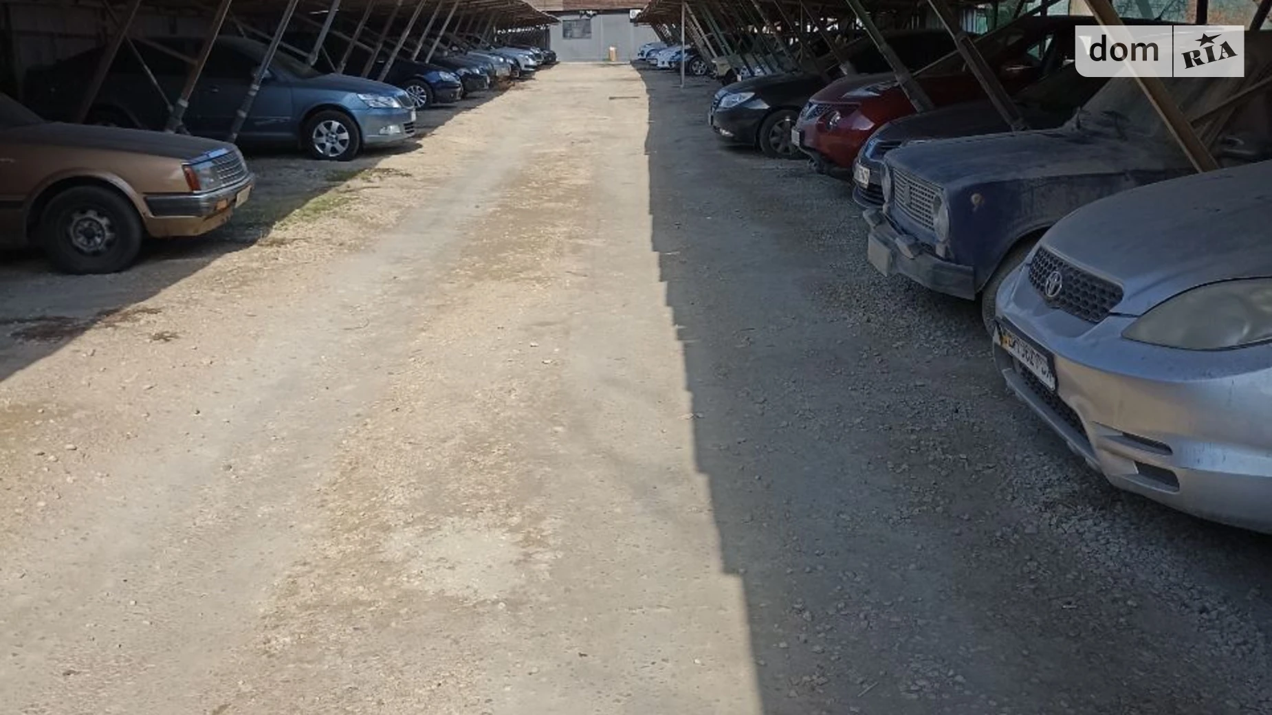 Продається місце на стоянці під легкове авто на 20 кв. м, цена: 20000 грн - фото 2