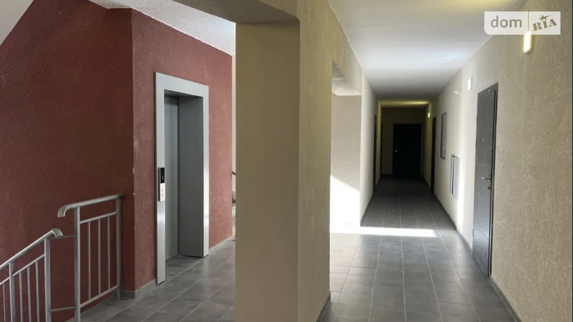 Продается 1-комнатная квартира 43 кв. м в Хотове, ул. Промышленная, 1М - фото 2