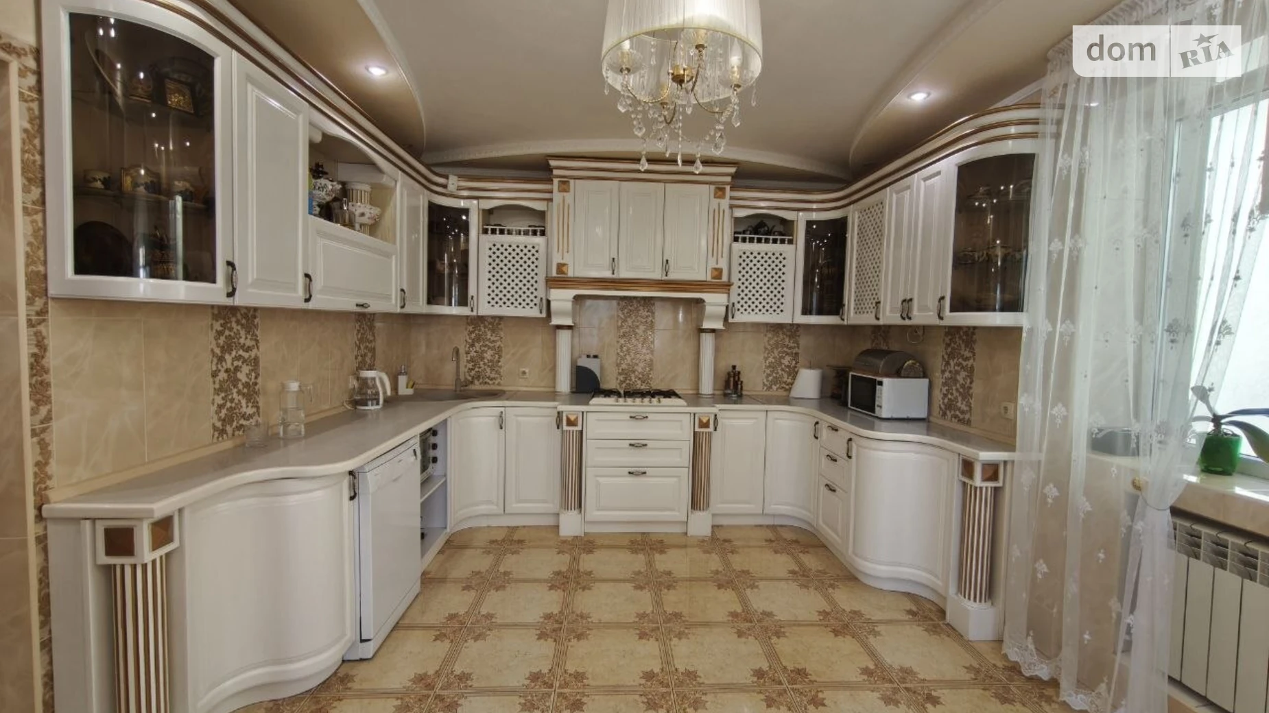 Продается дом на 2 этажа 220 кв. м с гаражом, цена: 250000 $ - фото 5
