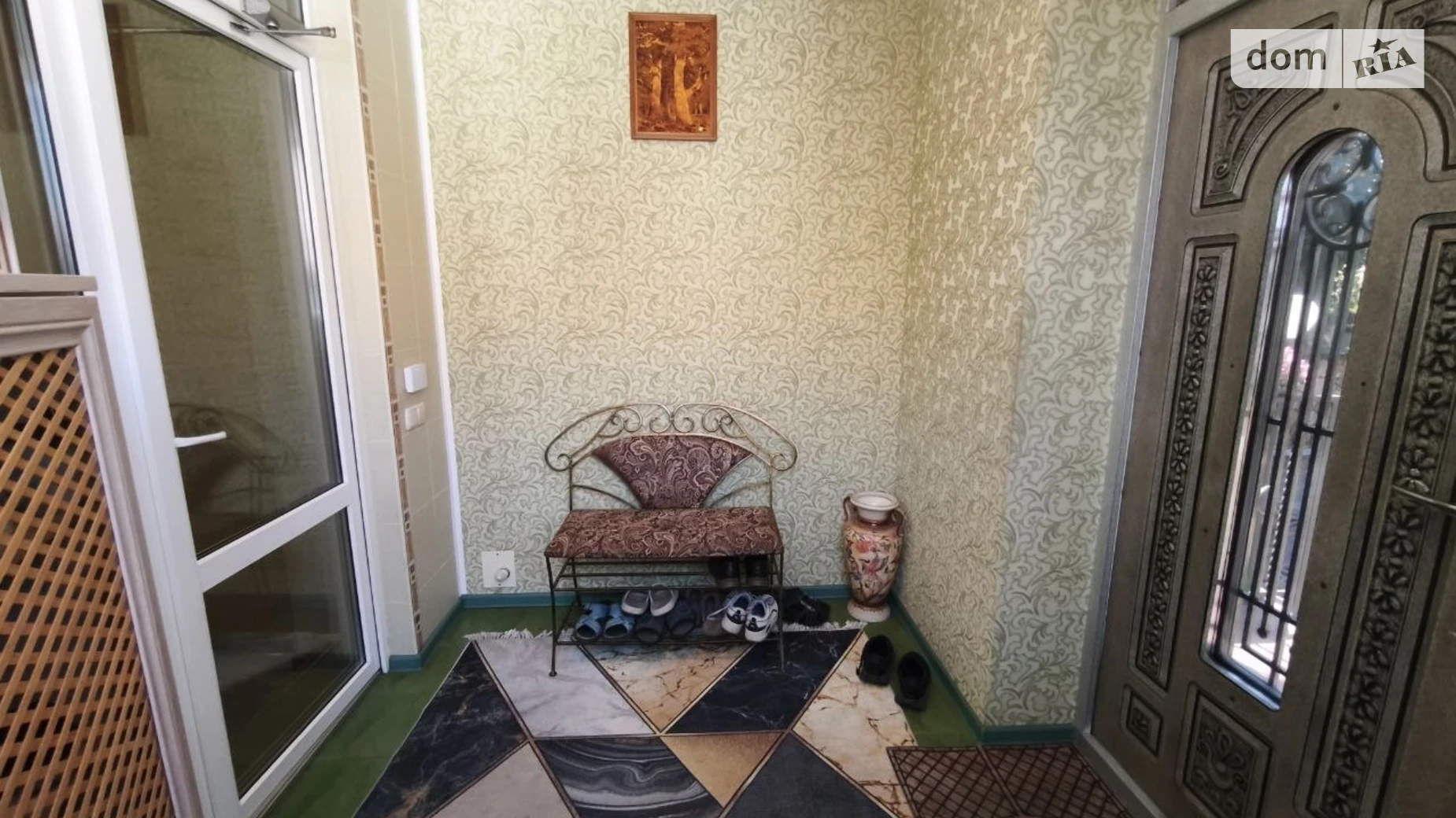 Продается дом на 2 этажа 220 кв. м с гаражом, цена: 250000 $ - фото 3