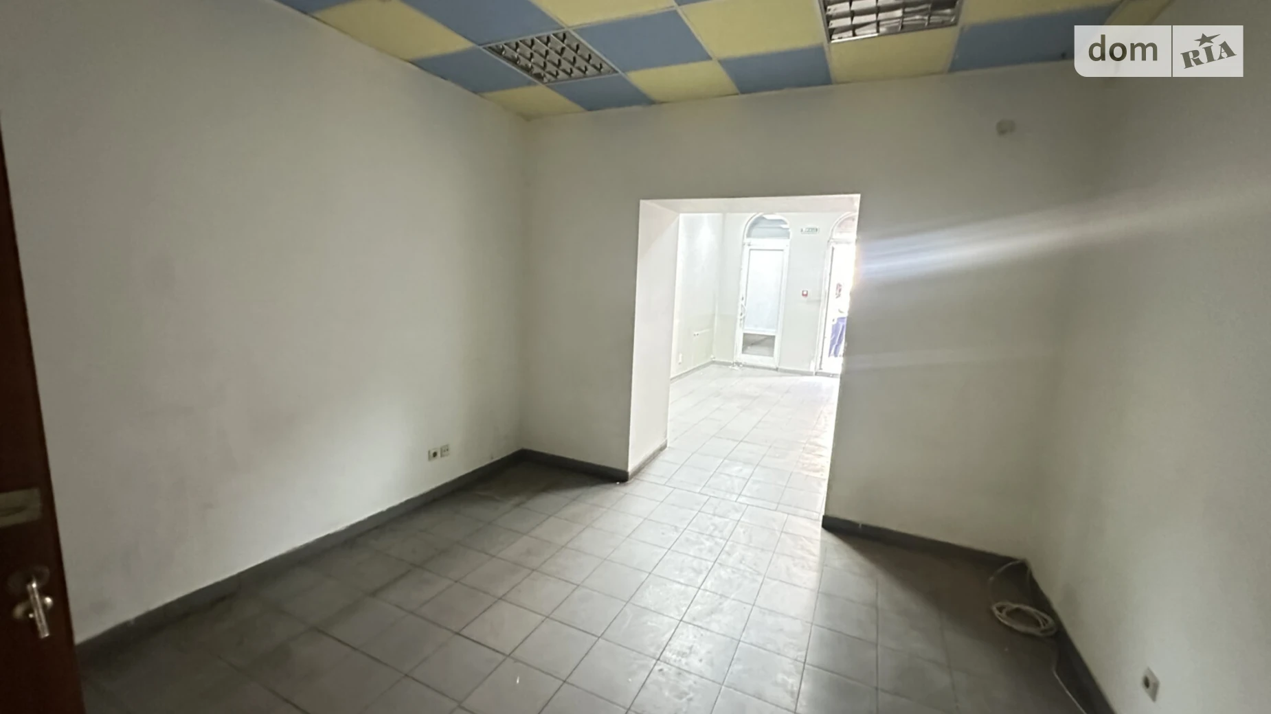 Сдается в аренду помещения свободного назначения 45 кв. м в 4-этажном здании, цена: 21500 грн - фото 5