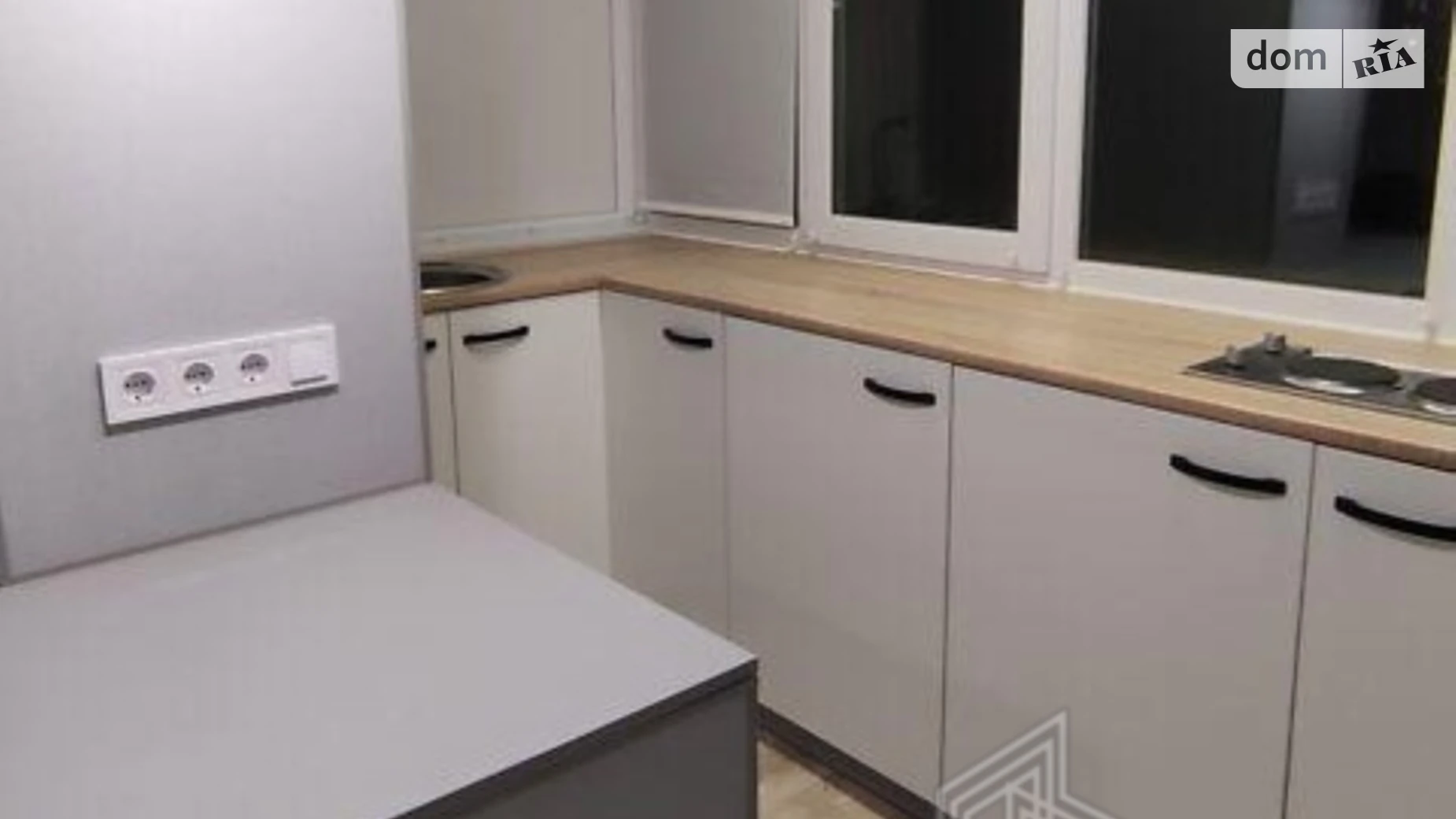 Продается 1-комнатная квартира 36 кв. м в Киеве, ул. Метрологическая, 21А - фото 2