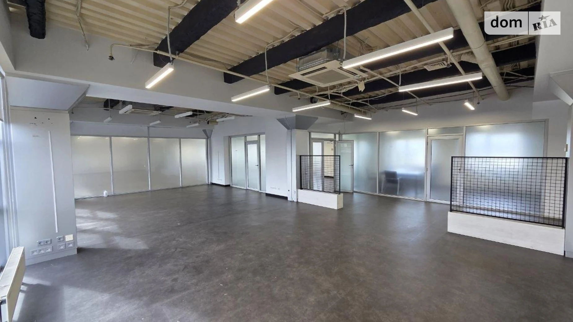 Сдается в аренду офис 800 кв. м в бизнес-центре, цена: 15000 $ - фото 5