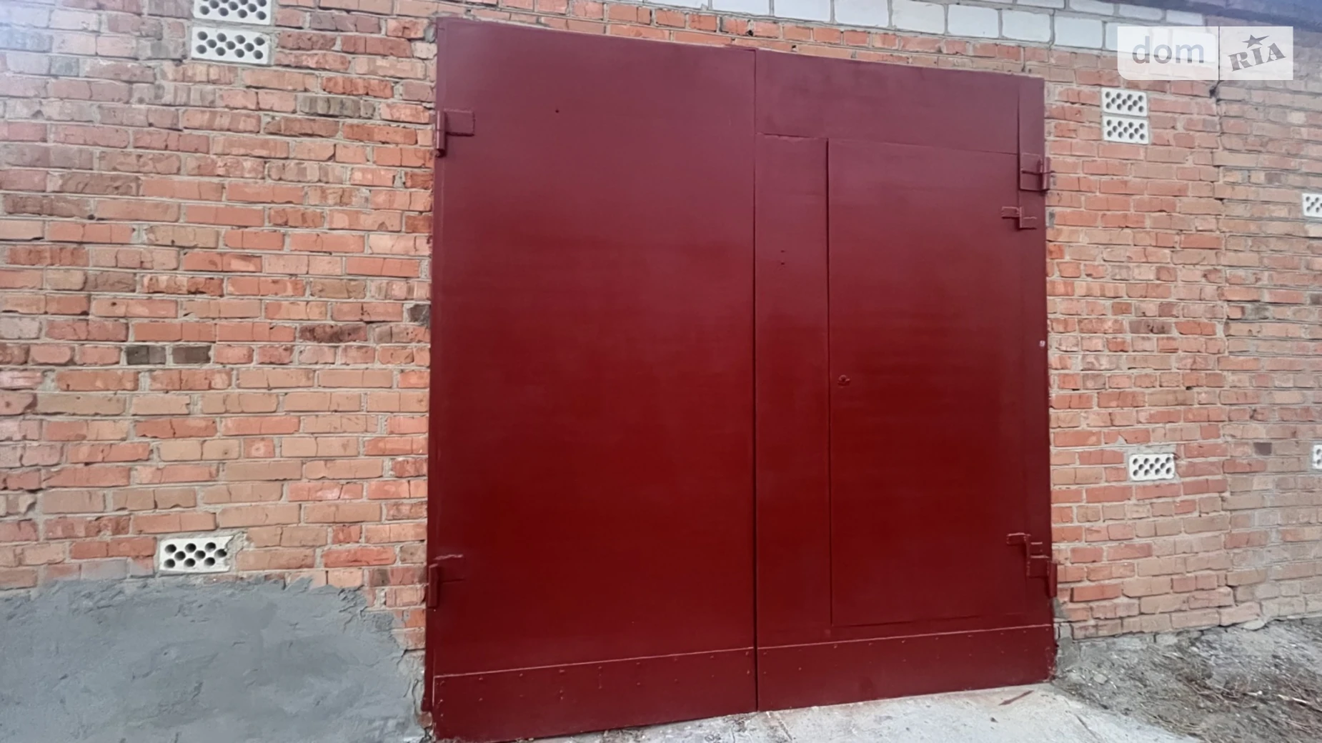 Продается отдельно стоящий гараж под бус на 30 кв. м, цена: 12000 $ - фото 2