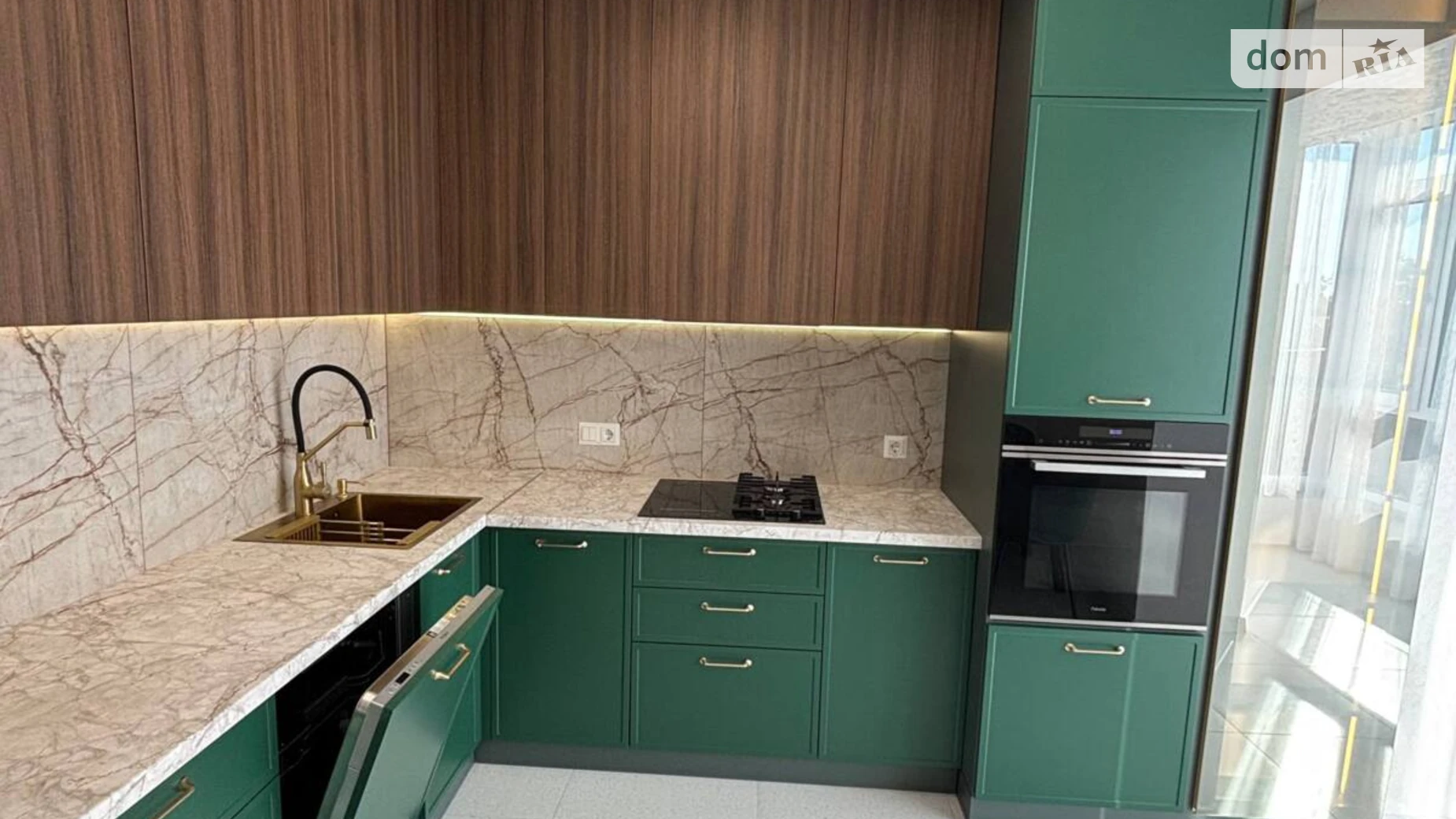 Продается 2-комнатная квартира 63.8 кв. м в Ивано-Франковске, ул. Мира, 100А - фото 2