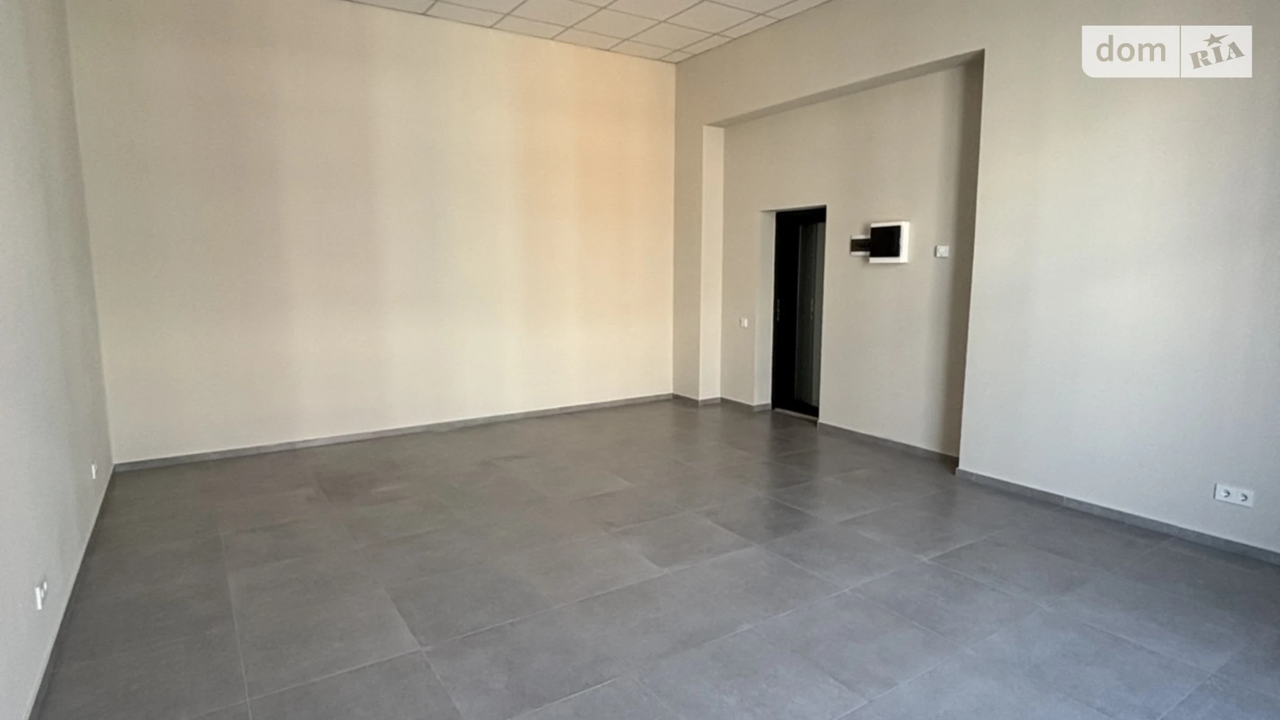 Здається в оренду офіс 33.8 кв. м в бізнес-центрі, цена: 338 $ - фото 4