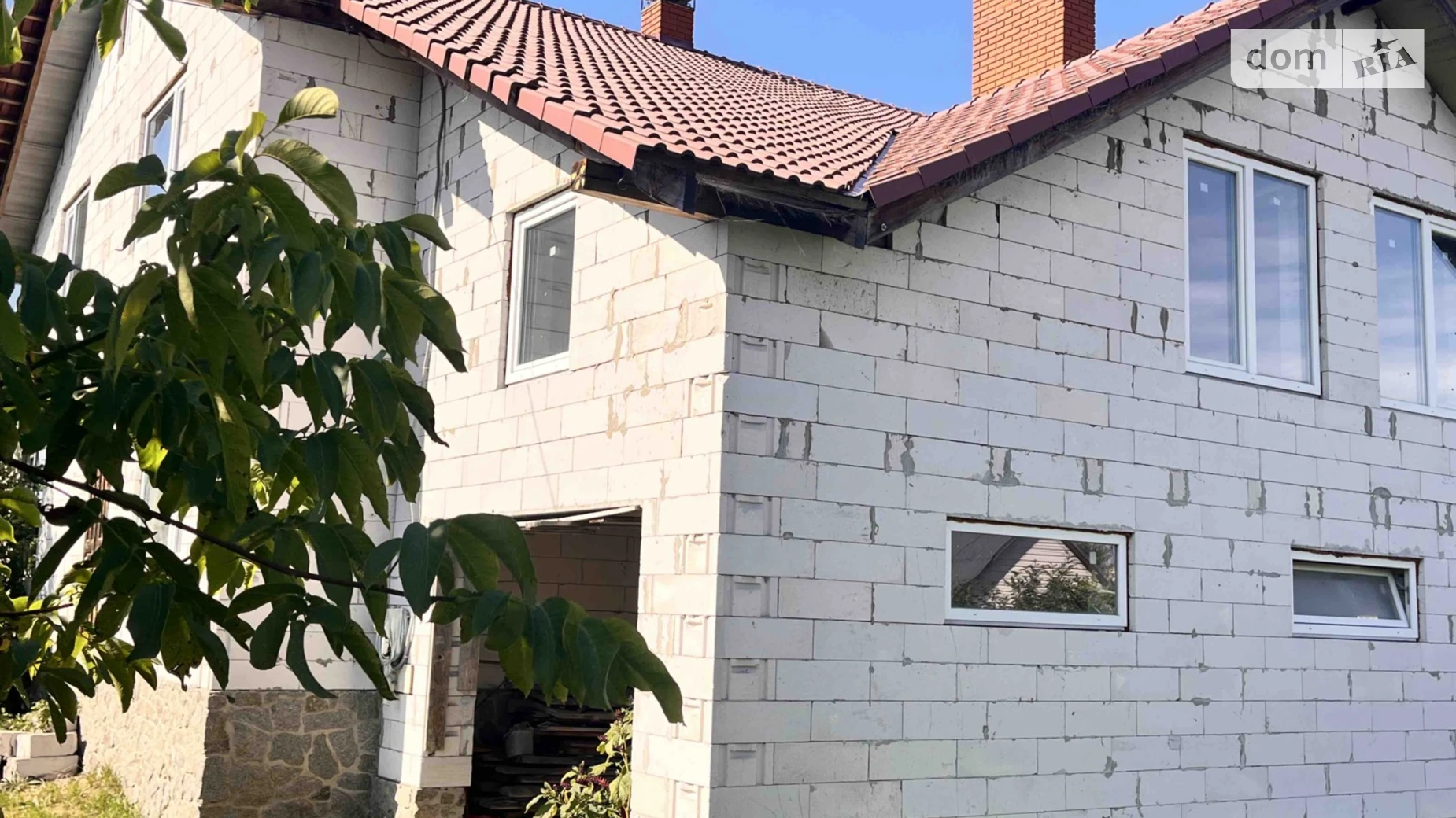 Продается дом на 2 этажа 243 кв. м с камином, цена: 55000 $ - фото 2