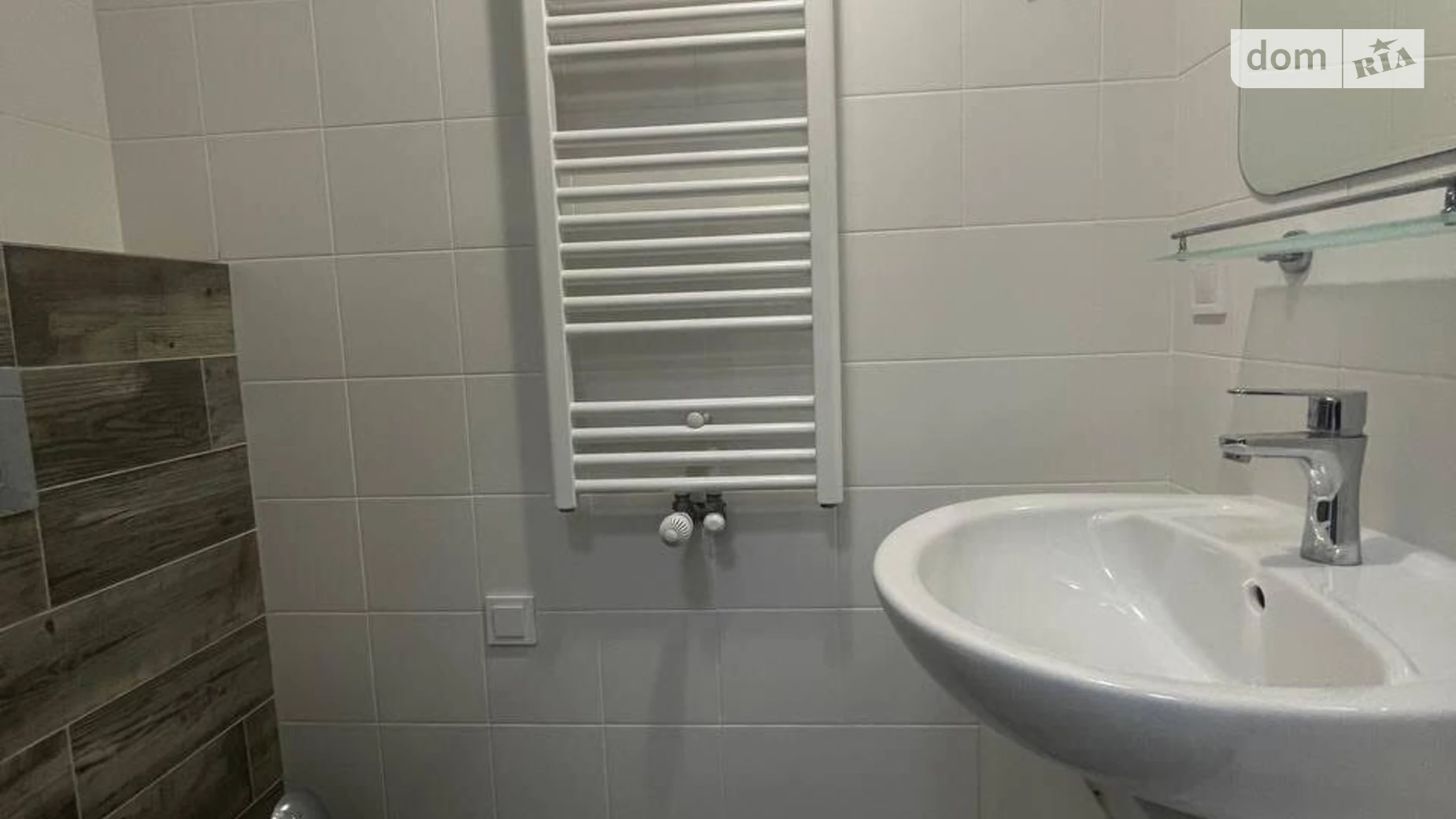 Сдается в аренду дом на 3 этажа 150 кв. м с участком, цена: 1200 $ - фото 3