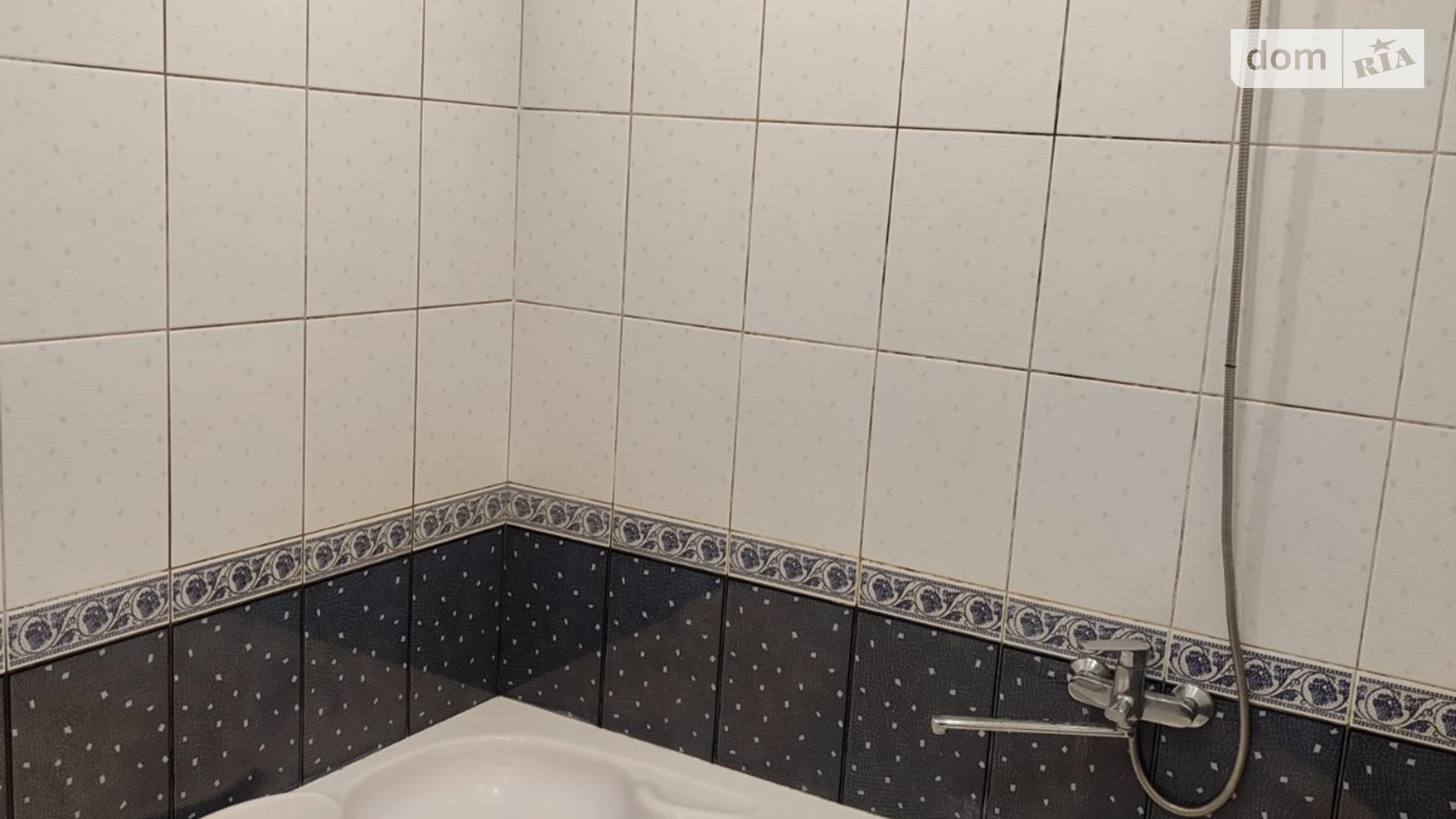Сдается в аренду дом на 2 этажа 130 кв. м с гаражом, цена: 700 $ - фото 5