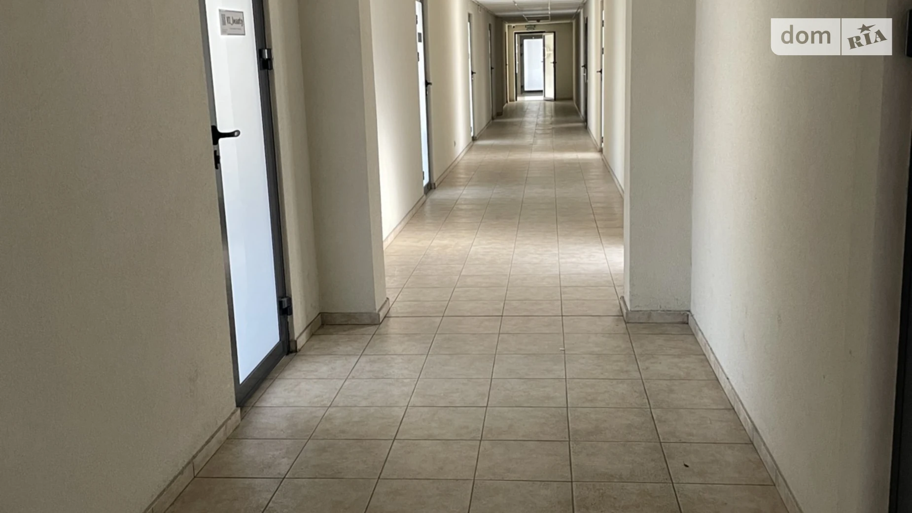 Продается помещения свободного назначения 42 кв. м в 4-этажном здании, цена: 58000 $ - фото 3