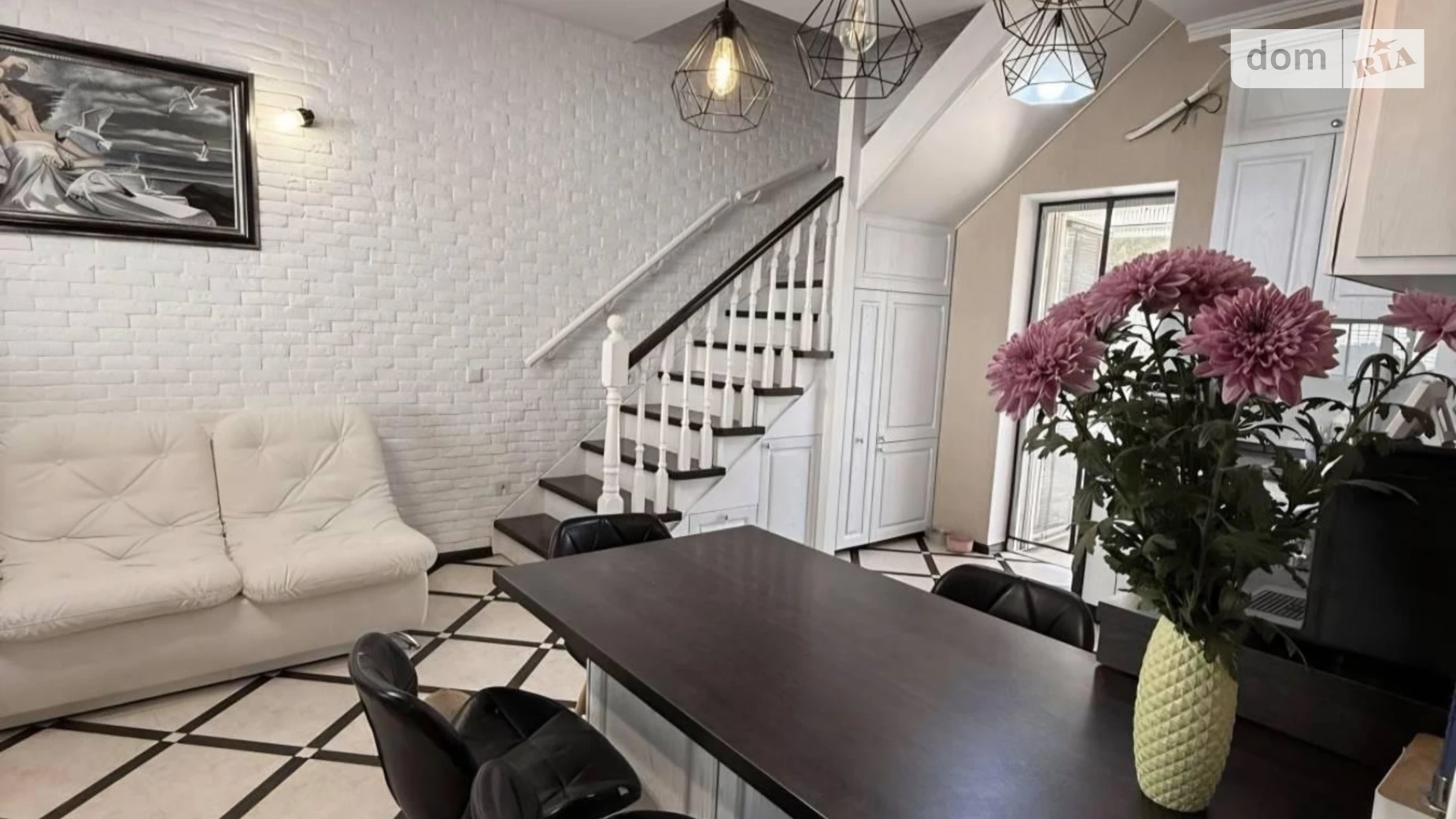 Продается дом на 2 этажа 73 кв. м с гаражом, цена: 116000 $ - фото 5