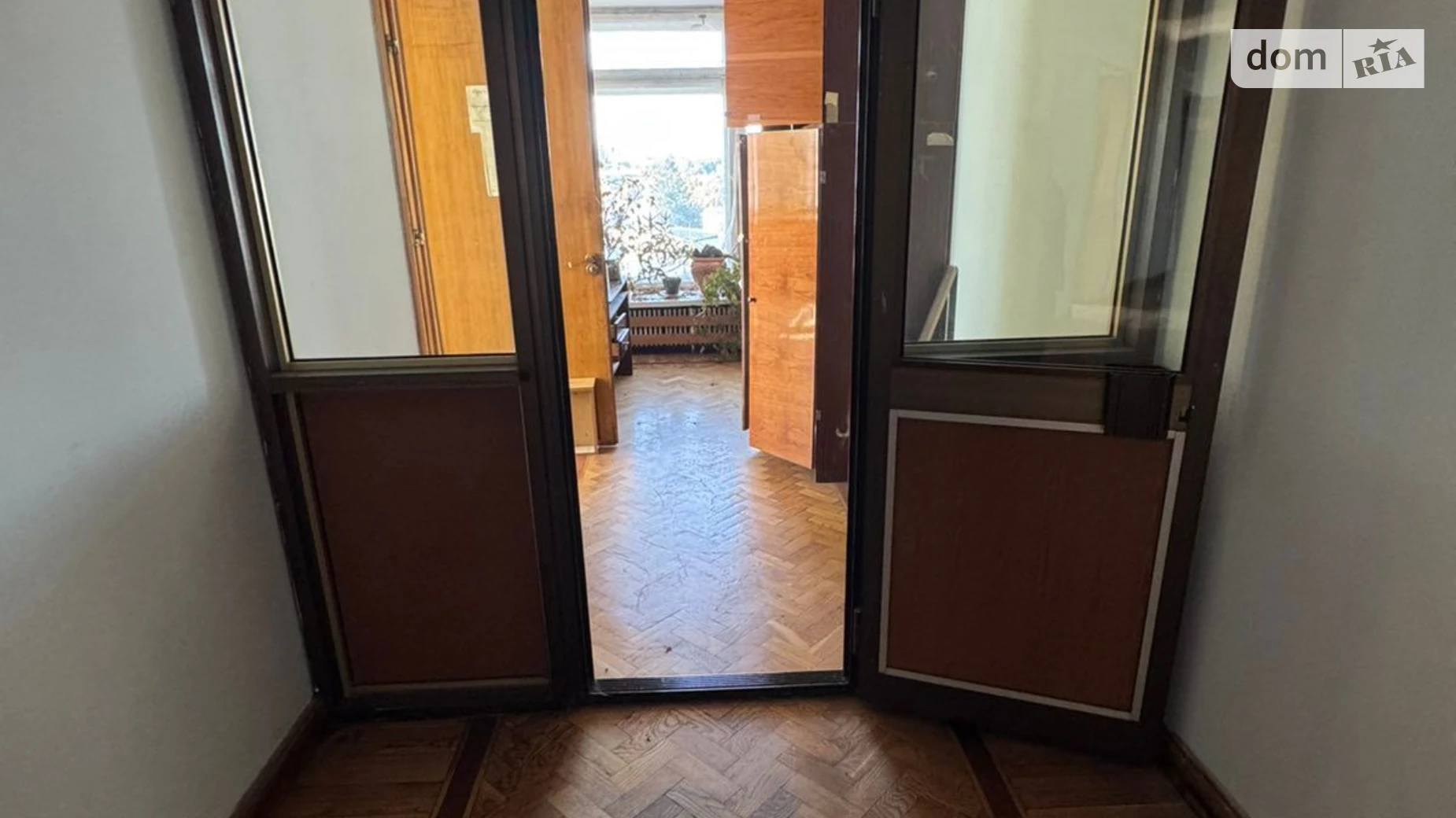 Сдается в аренду офис 535.52 кв. м в бизнес-центре, цена: 95667 грн - фото 2