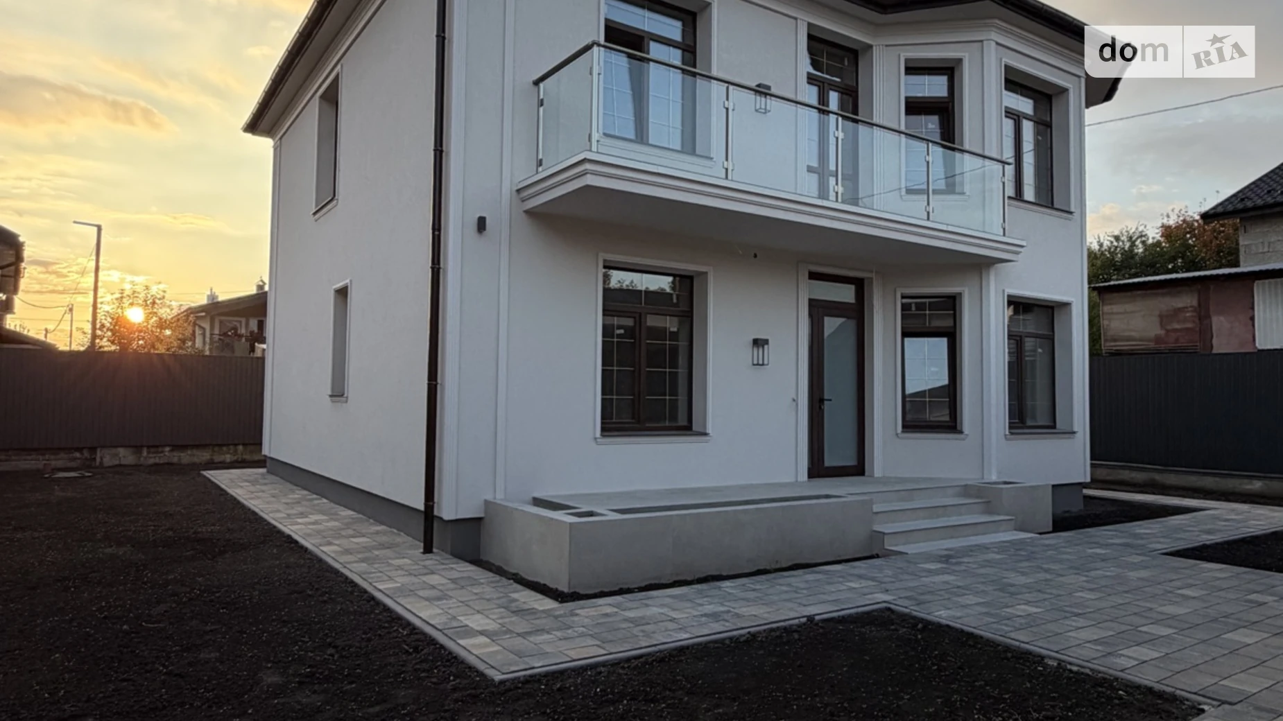 Продается дом на 2 этажа 140 кв. м с балконом, цена: 175000 € - фото 3