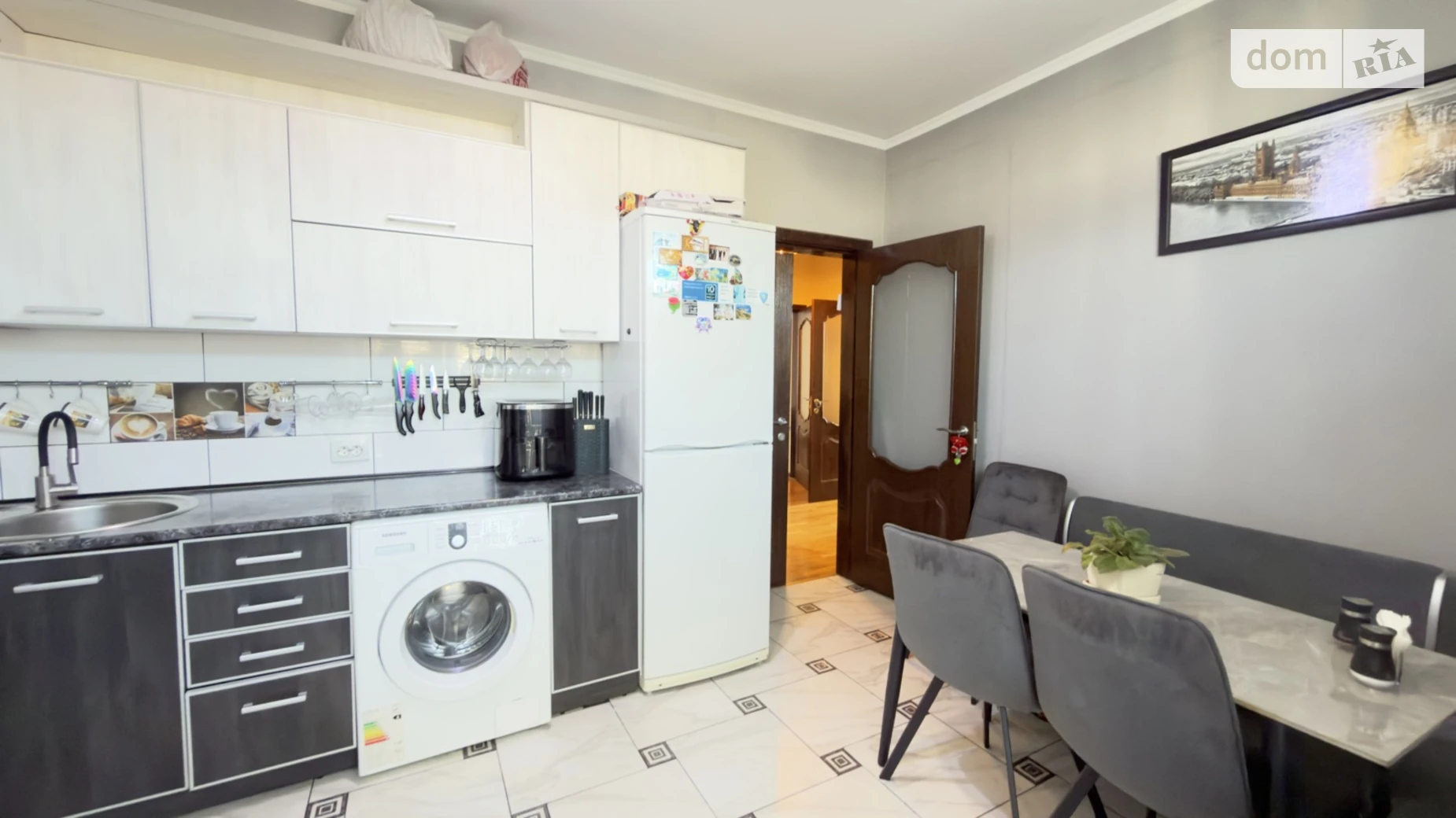 Продается 3-комнатная квартира 80 кв. м в Ивано-Франковске, ул. Целевича Юлиана, 34/3 - фото 4