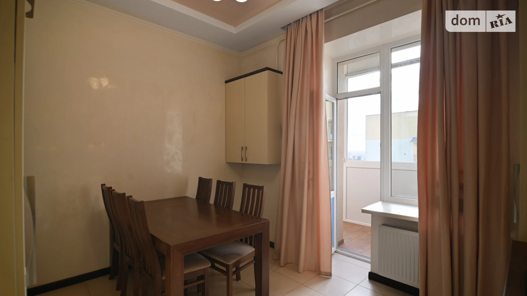 Продается 3-комнатная квартира 82 кв. м в Ровно, ул. Гайдамацкая, 2В - фото 4