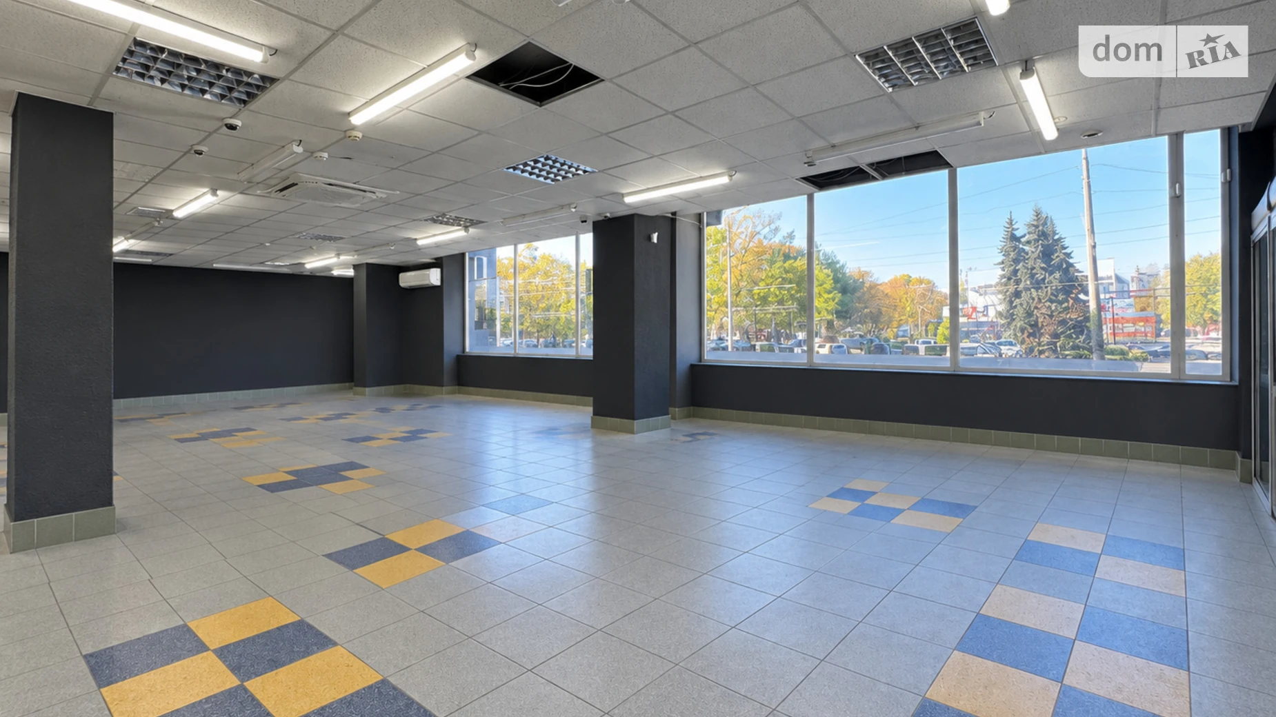 Здається в оренду приміщення вільного призначення 234.4 кв. м в 1-поверховій будівлі, цена: 2499 € - фото 3