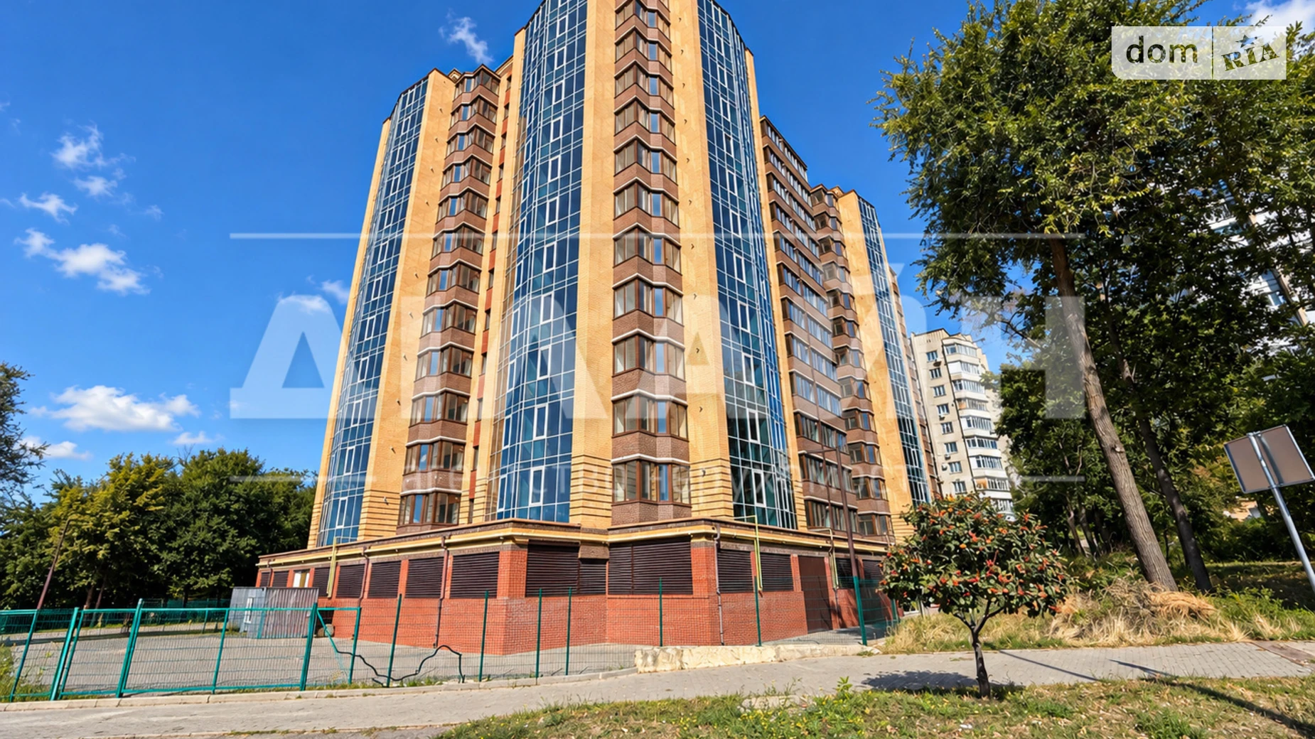 3-комнатная квартира 99.4 кв. м в Запорожье, ул. Тбилисская, 9В - фото 2