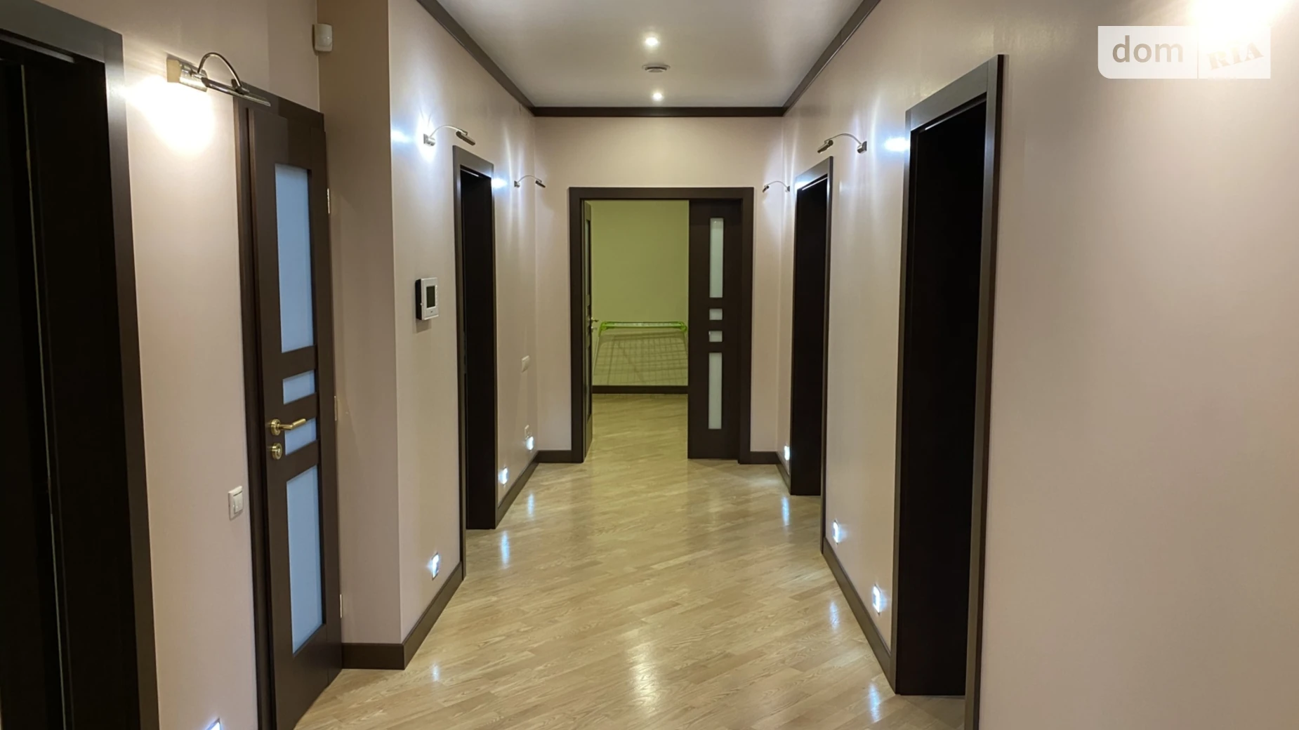 Продается 4-комнатная квартира 143.1 кв. м в Львове, ул. Коциловского, 3 - фото 3