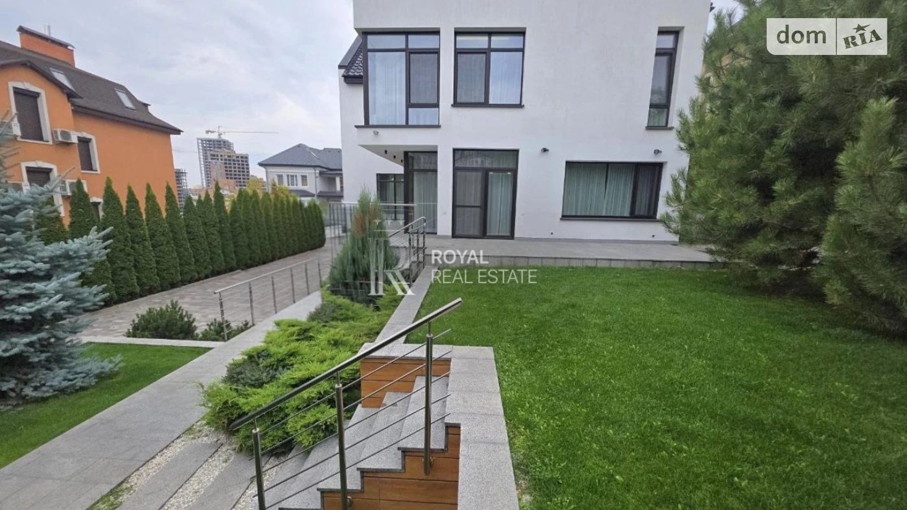 Сдается в аренду дом на 2 этажа 298.8 кв. м с камином, цена: 15000 $ - фото 3