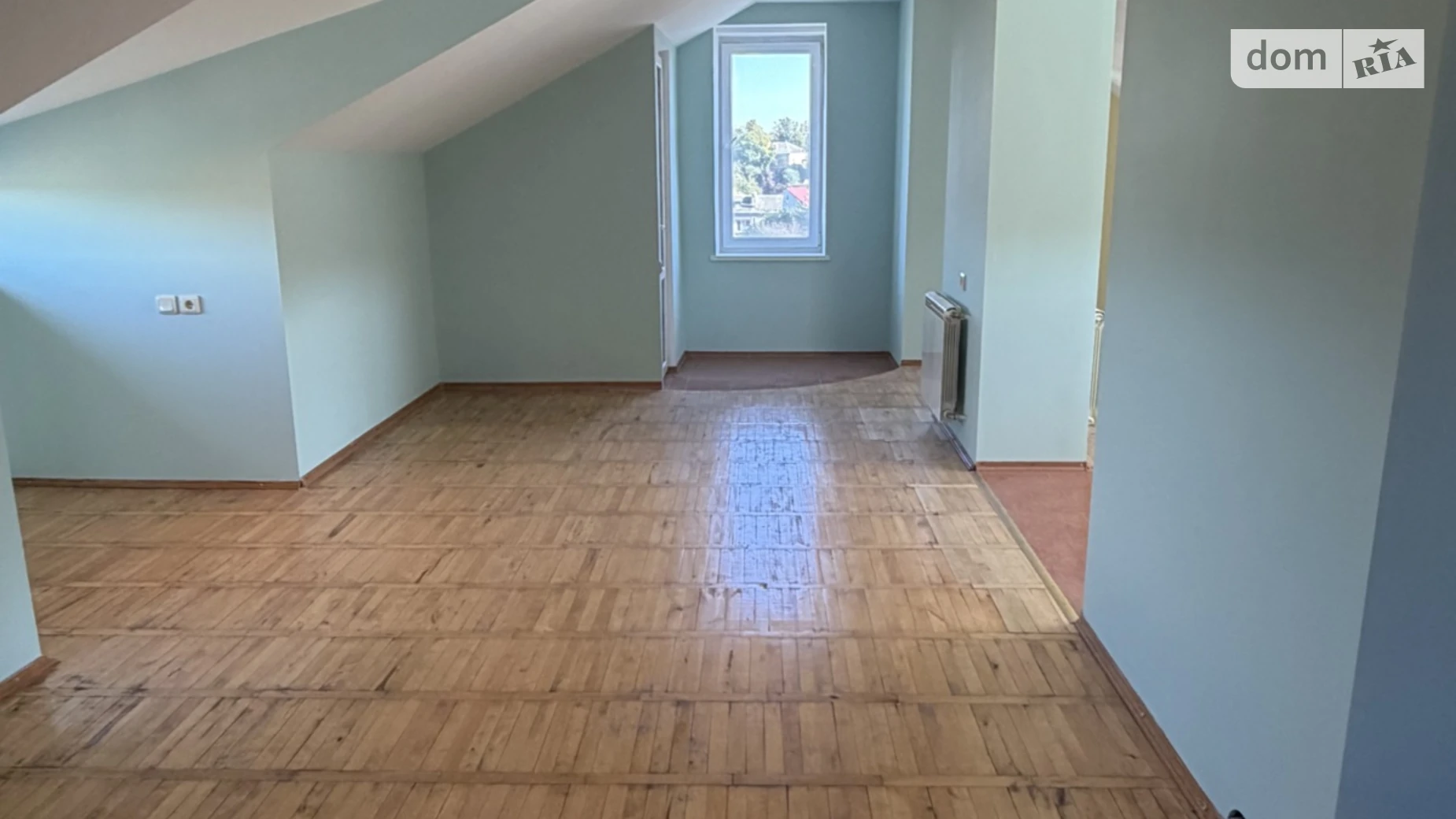 Сдается в аренду дом на 3 этажа 350 кв. м с балконом, цена: 1500 $ - фото 5