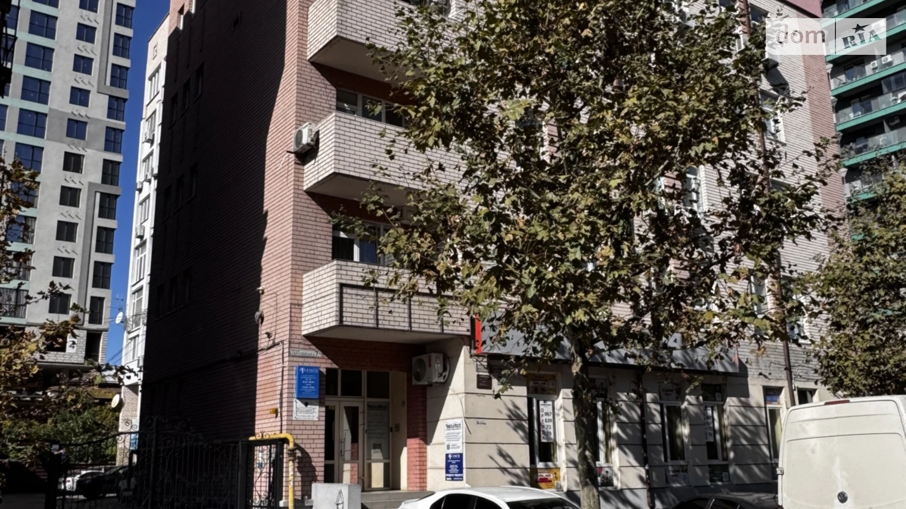 Сдается в аренду офис 156 кв. м в бизнес-центре, цена: 42000 грн - фото 4