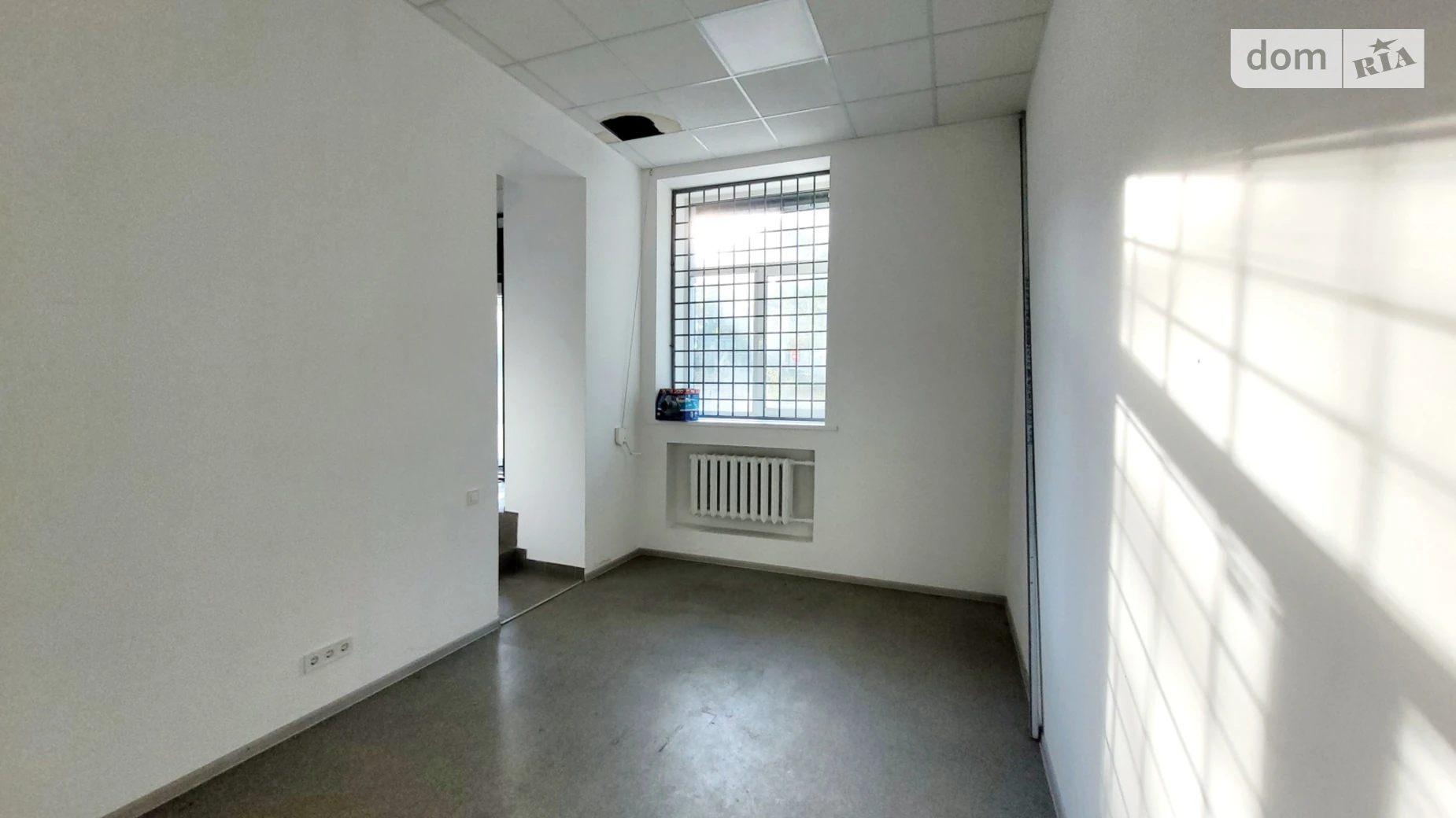 Сдается в аренду офис 32.7 кв. м в бизнес-центре, цена: 16000 грн - фото 2