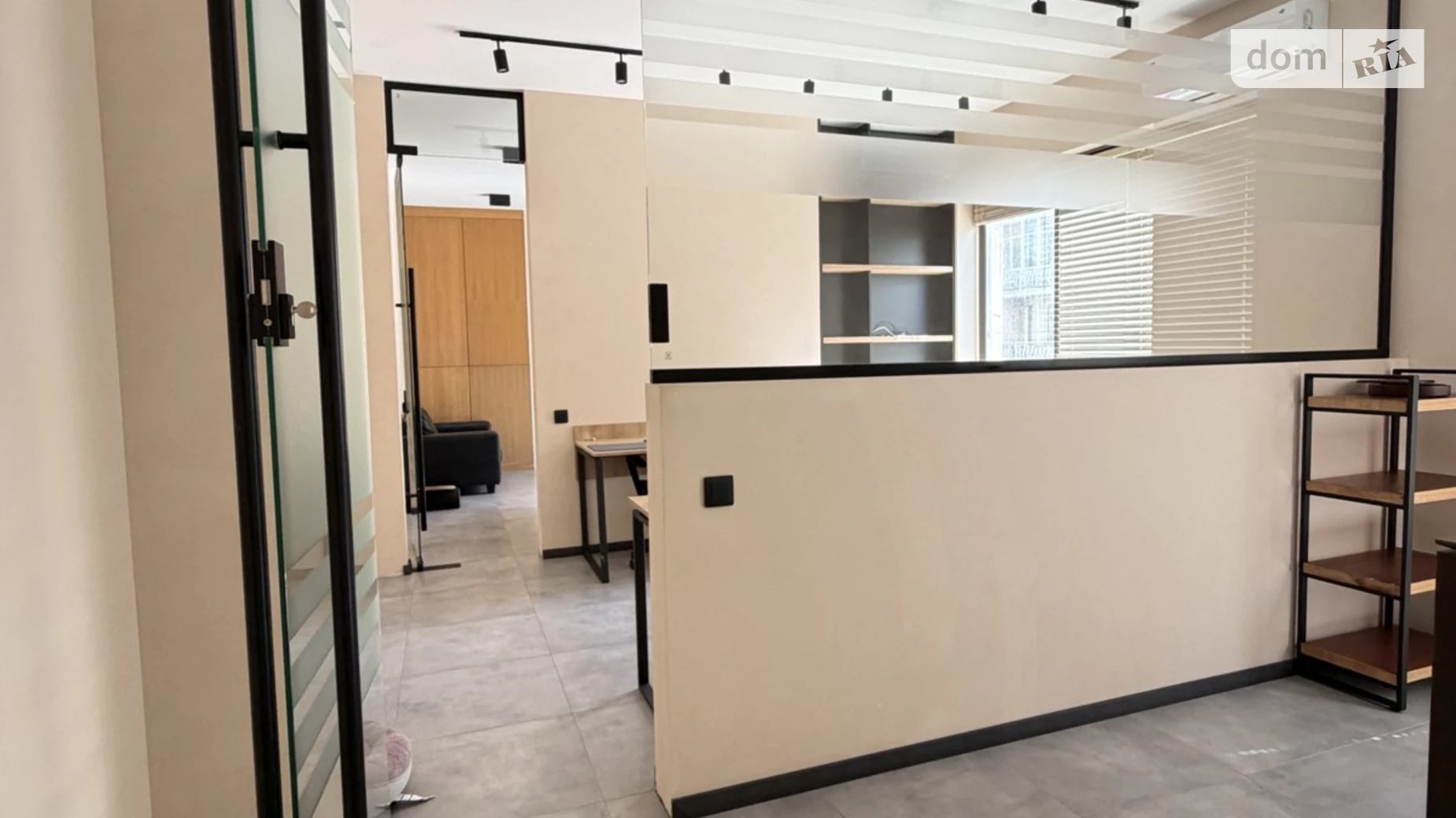 Продається офіс 80 кв. м в бізнес-центрі, цена: 165000 $ - фото 3