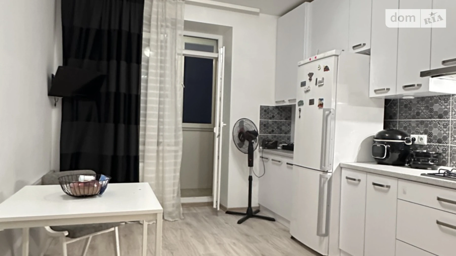 Продається 1-кімнатна квартира 50 кв. м у Хмельницькому, цена: 71900 $ - фото 5