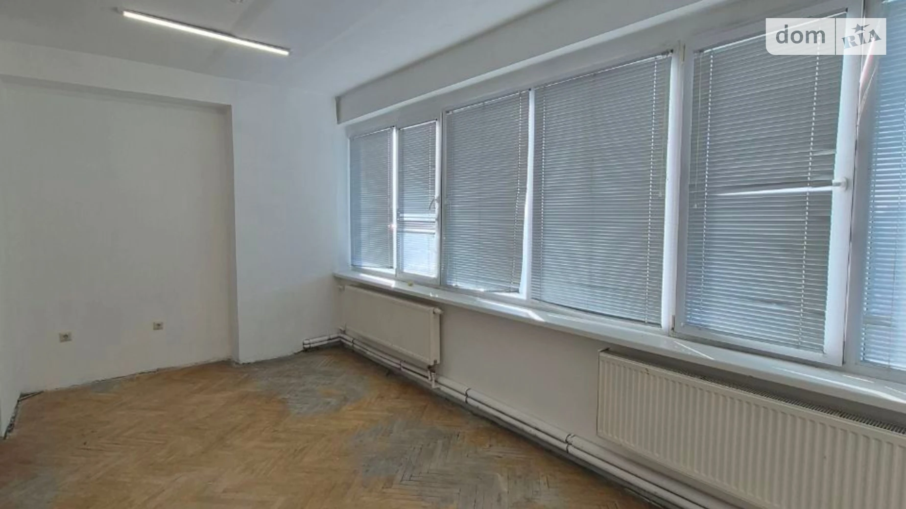 Сдается в аренду офис 18.9 кв. м в бизнес-центре, цена: 4082 грн - фото 2