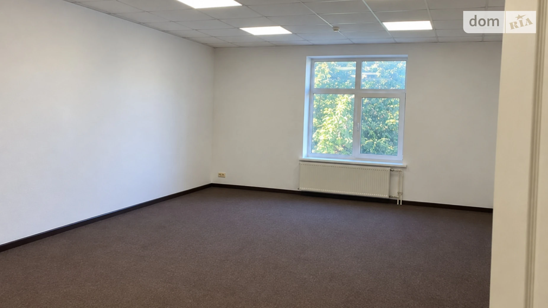 Сдается в аренду офис 43 кв. м в бизнес-центре, цена: 10750 грн - фото 2