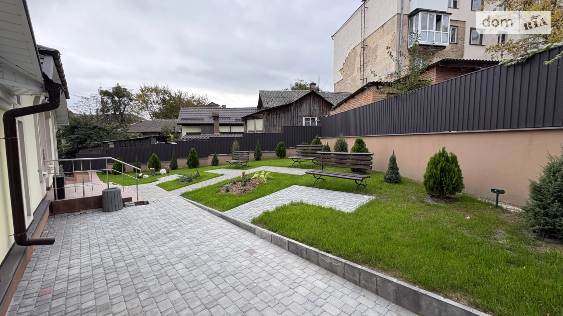 Сдается в аренду офис 65 кв. м в бизнес-центре, цена: 700 $ - фото 2