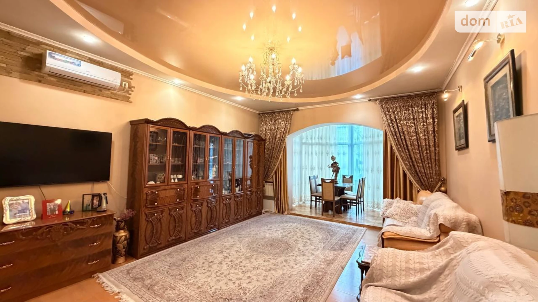 Продается дом на 2 этажа 290 кв. м с беседкой, цена: 349000 $ - фото 2