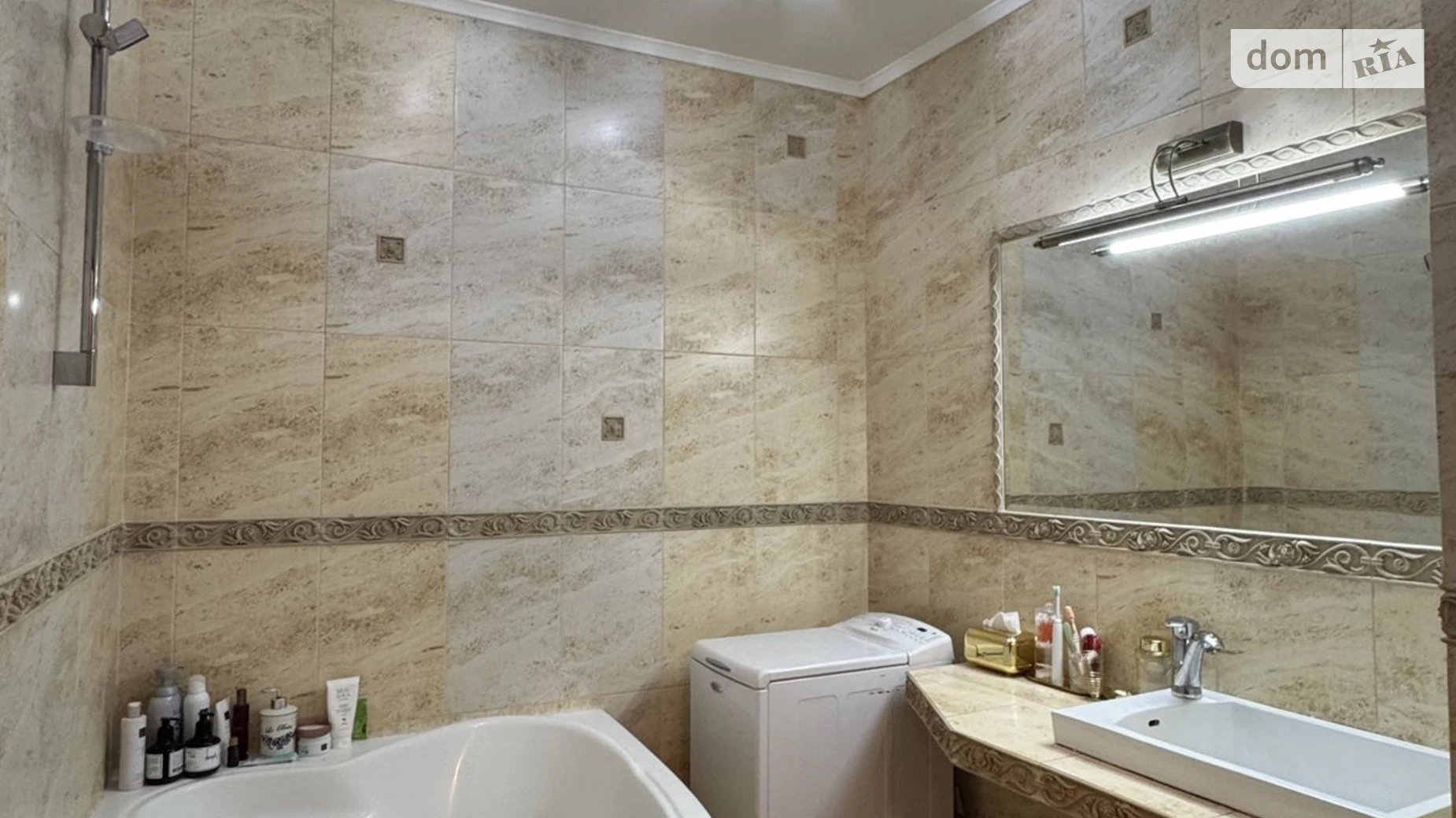 Сдается в аренду 1-комнатная квартира 65 кв. м в, цена: 1300 $ - фото 5