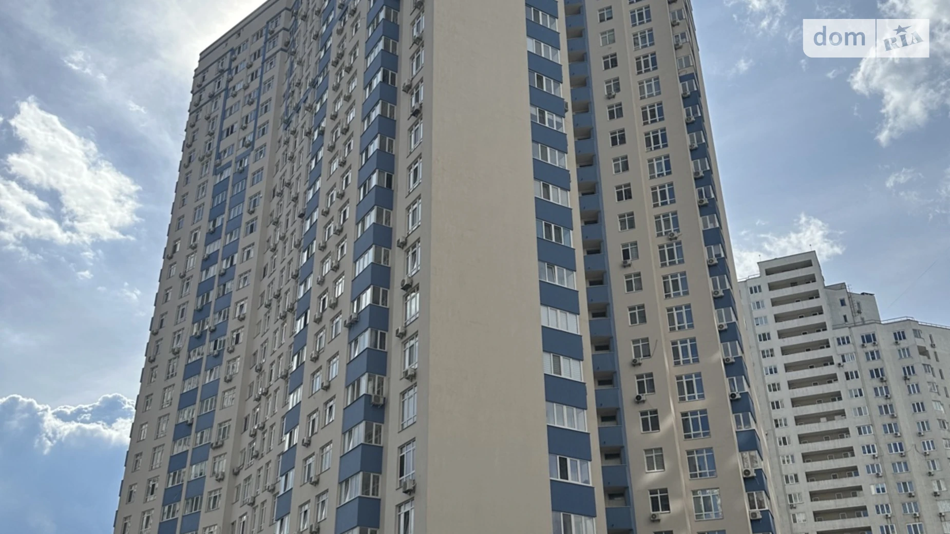Продається 1-кімнатна квартира 50.2 кв. м у Києві, вул. Олени Пчілки, 7 - фото 2