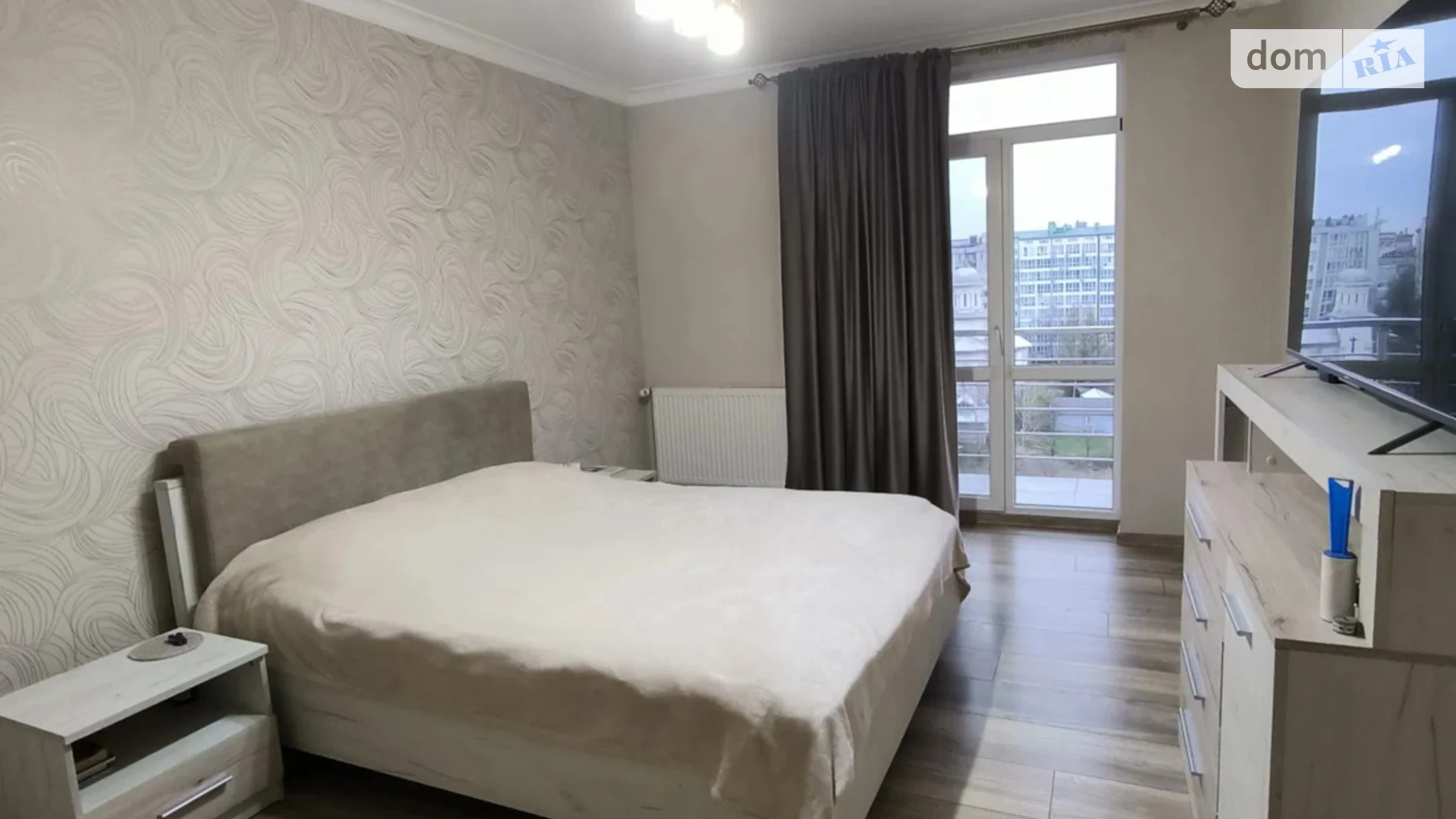 Продается 5-комнатная квартира 131.1 кв. м в Черновцах, ул. Немировская, 1А - фото 4