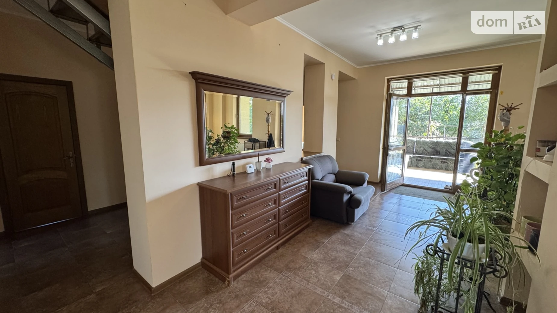 Сдается в аренду дом на 2 этажа 170 кв. м с садом, цена: 2700 $ - фото 5