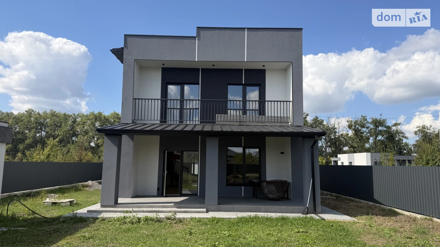 Продается дом на 2 этажа 125 кв. м с гаражом, цена: 229950 $ - фото 2