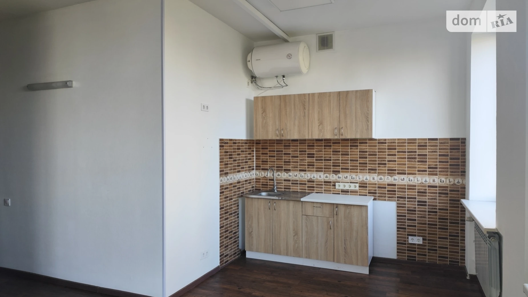 Сдается в аренду офис 270 кв. м в бизнес-центре, цена: 2600 $ - фото 3