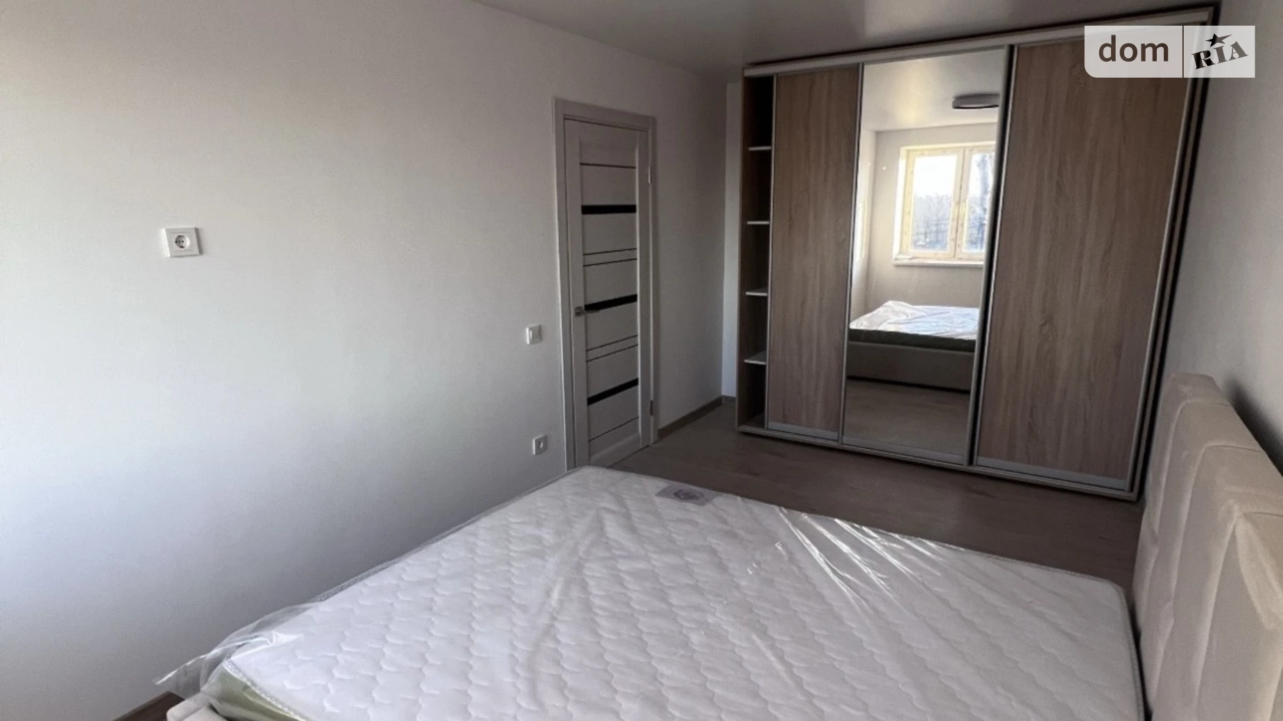 Продается 1-комнатная квартира 45 кв. м в Берегове, цена: 58500 $ - фото 2