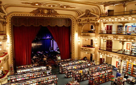 Самые красивые и необычные здания мира: Эль Атенео – книжный магазин в Аргентине