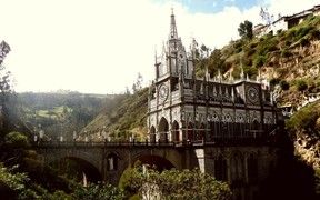 Самые красивые и необычные здания мира: собор Лас Лахас в Колумбии