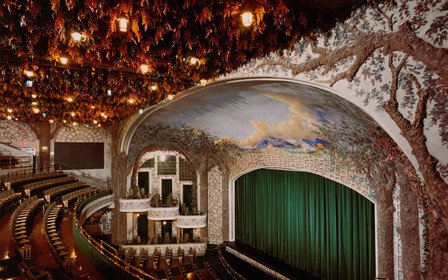 Самые красивые и необычные здания мира: Театр Элгин и «Зимний Сад» в Торонто