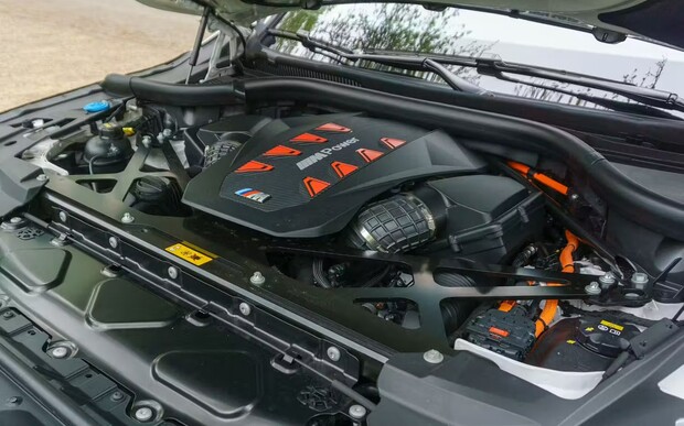 12 нових позашляховиків і кросоверів з V8: що можна купити в Україні зараз?